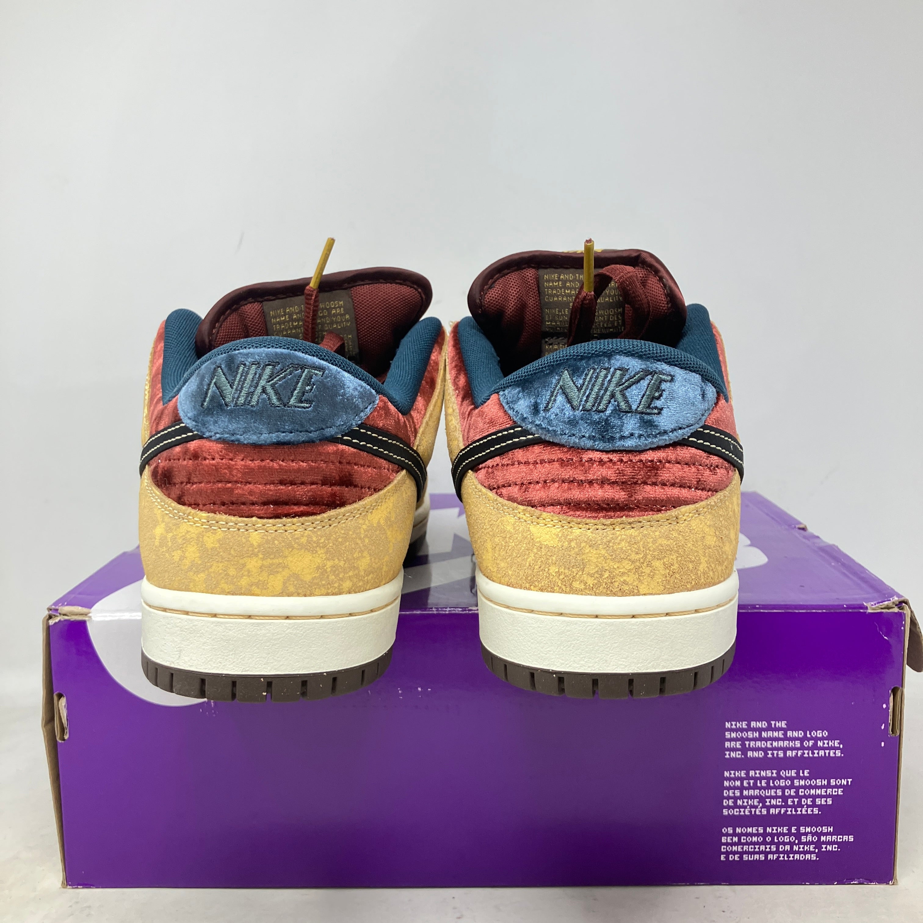 Nike SB Dunk Low City of Cinema
