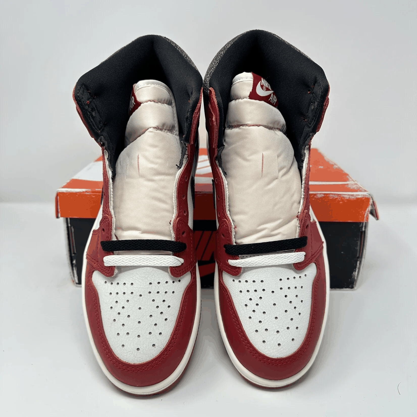 Jordan 1 Retro High OG Chicago Lost and Found