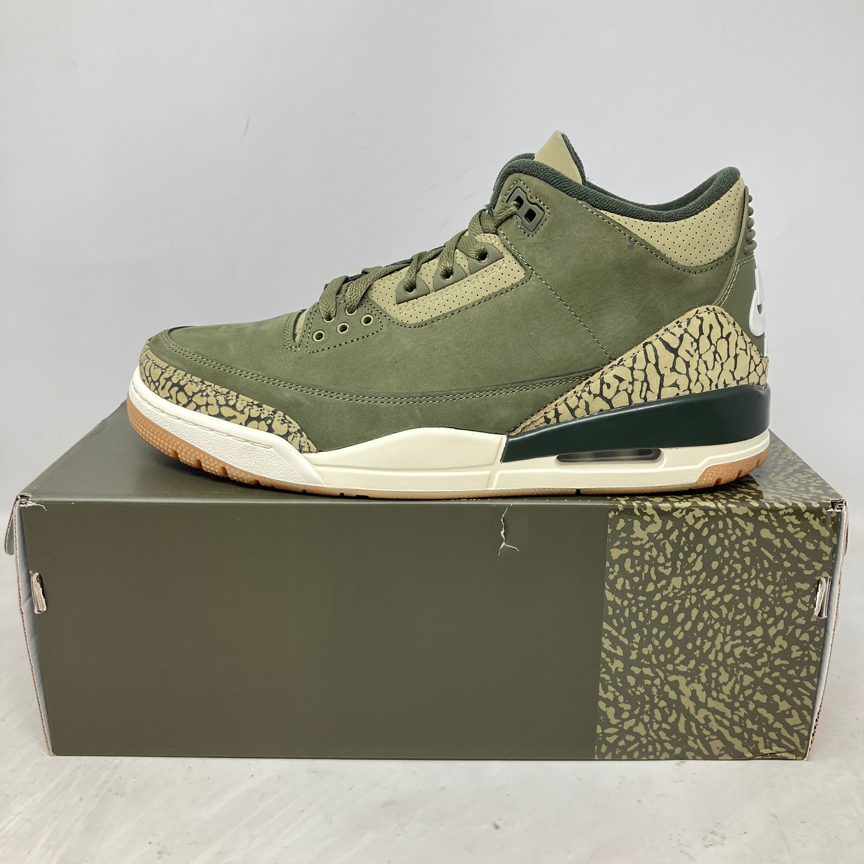 Jordan 3 Retro Family Affair