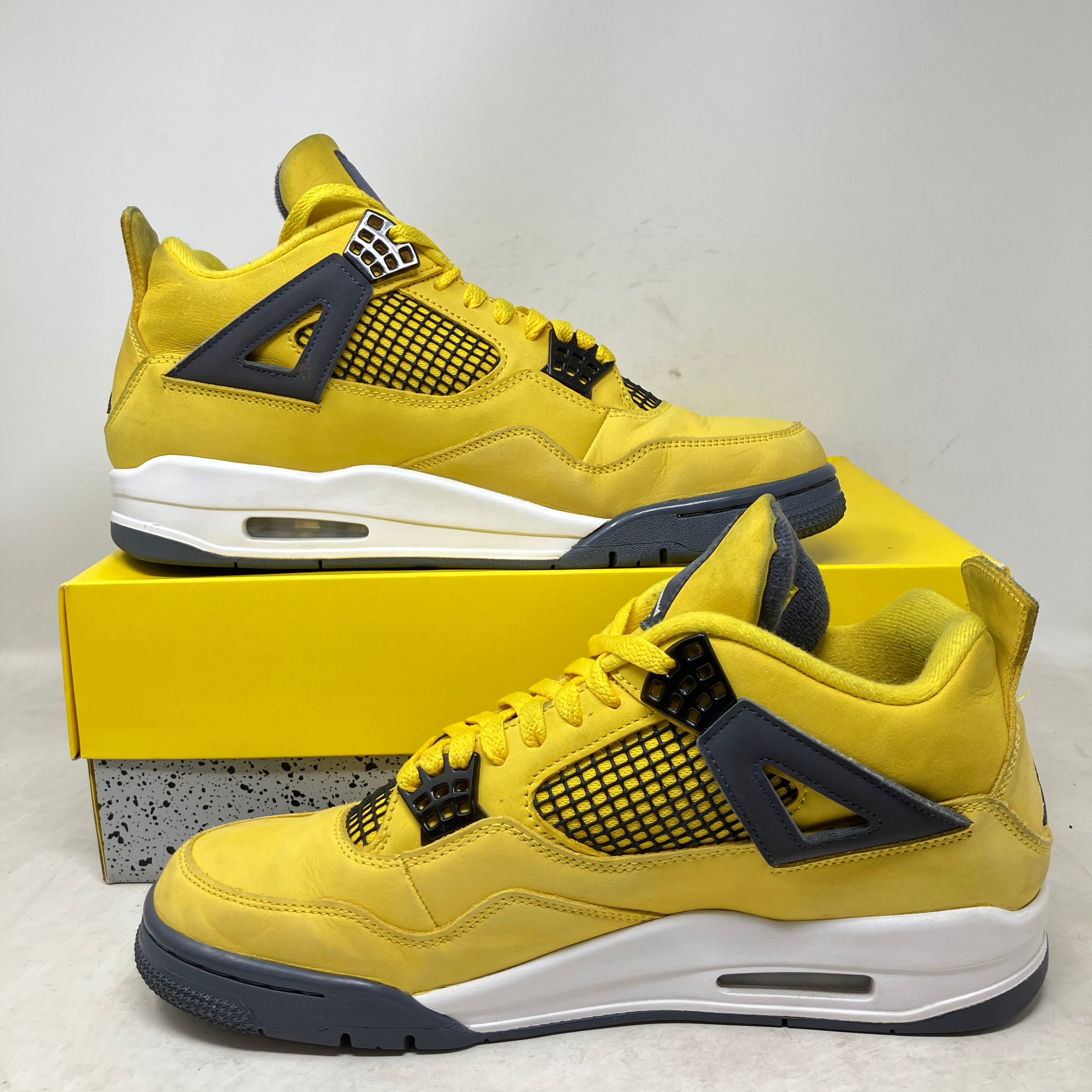 Jordan 4 Retro Lightning (2021)