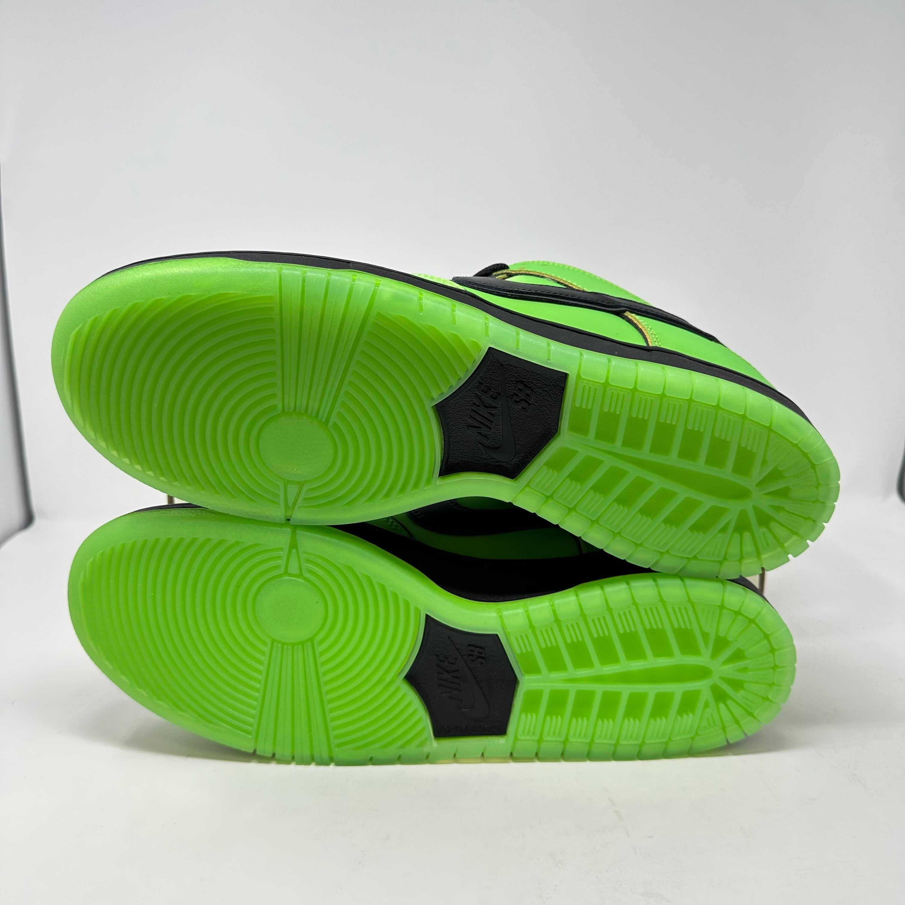 Nike SB Dunk Low The Powerpuff Girls Buttercup