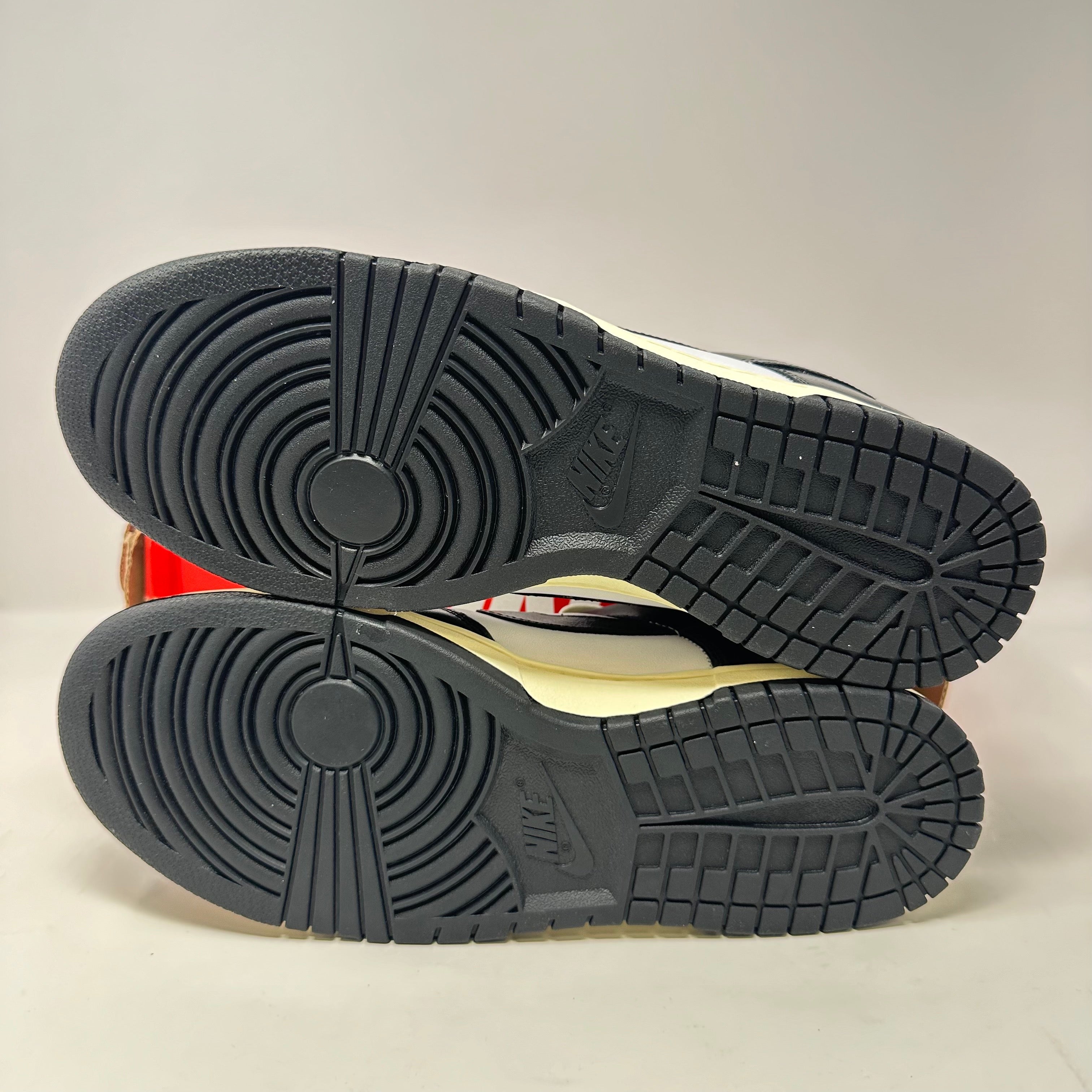 Nike Dunk Low Vintage Panda (Women's)