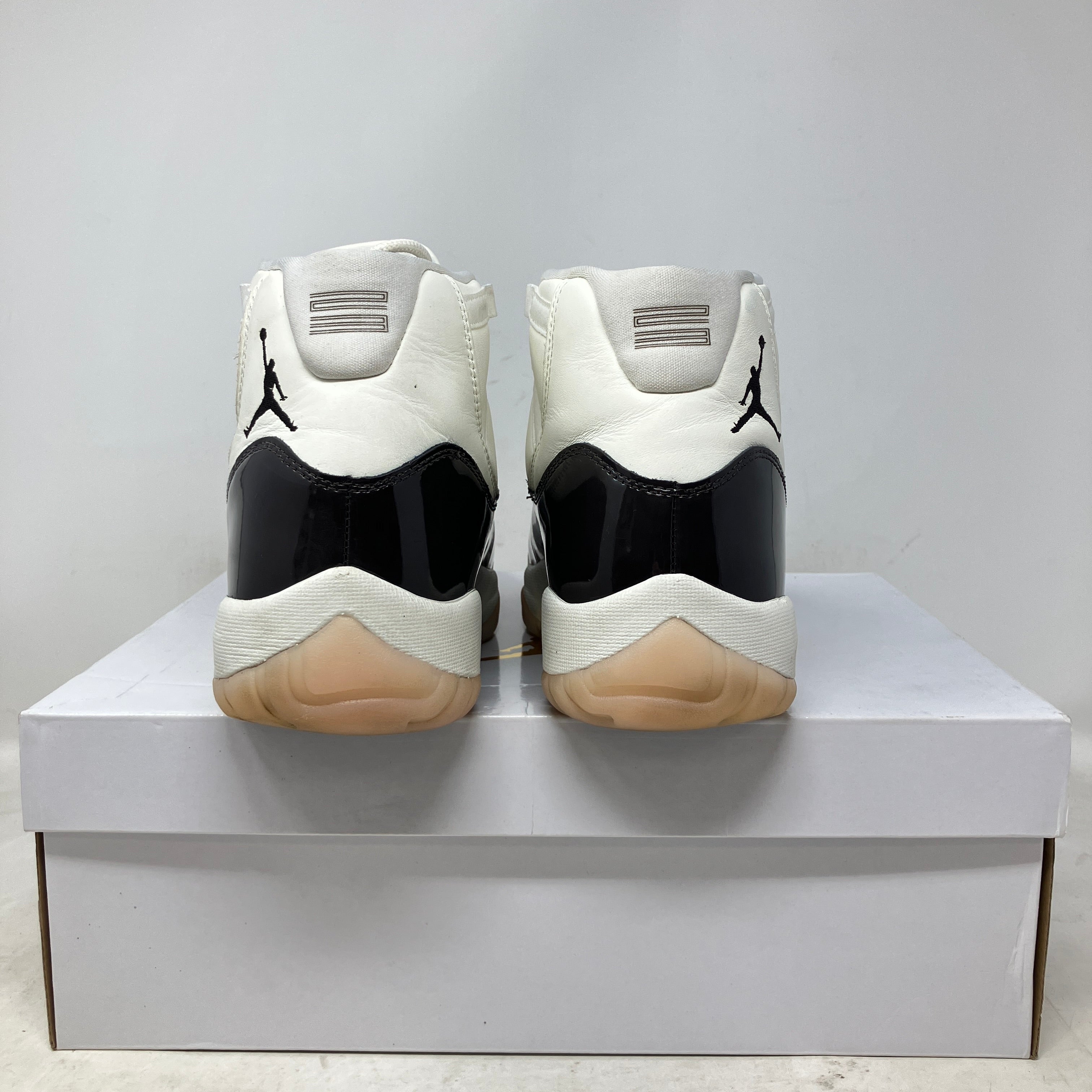 Jordan 11 Retro Neapolitan (Women's)
