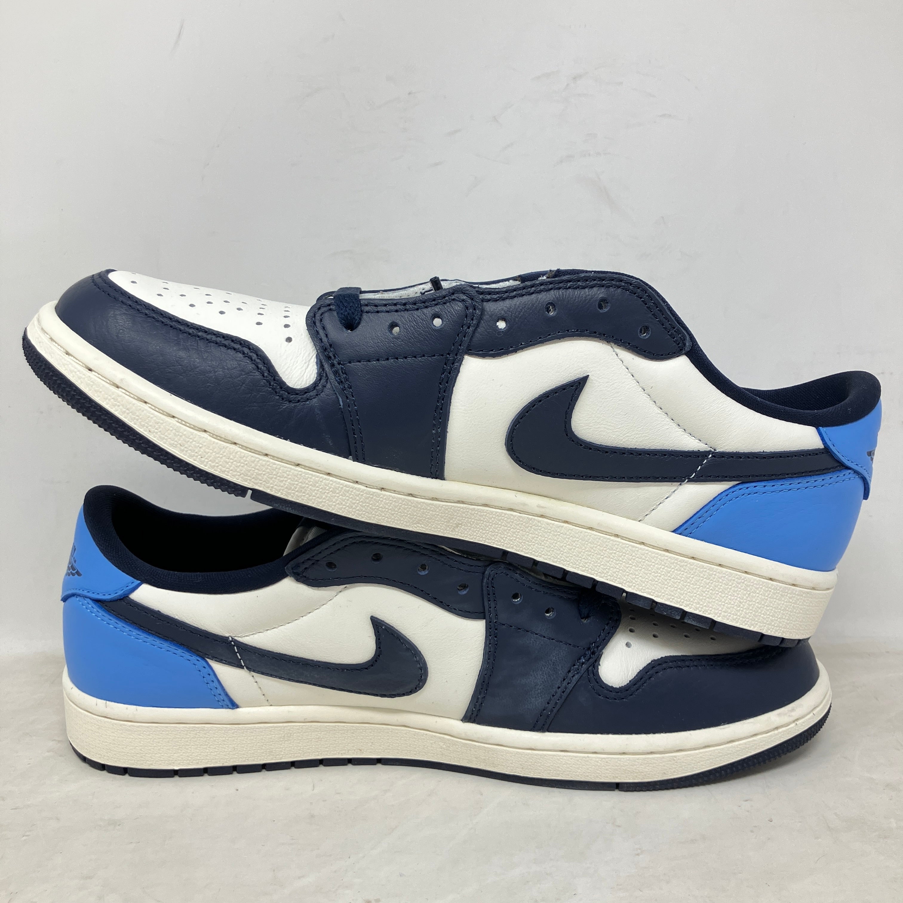 Jordan 1 Low OG Obsidian UNC