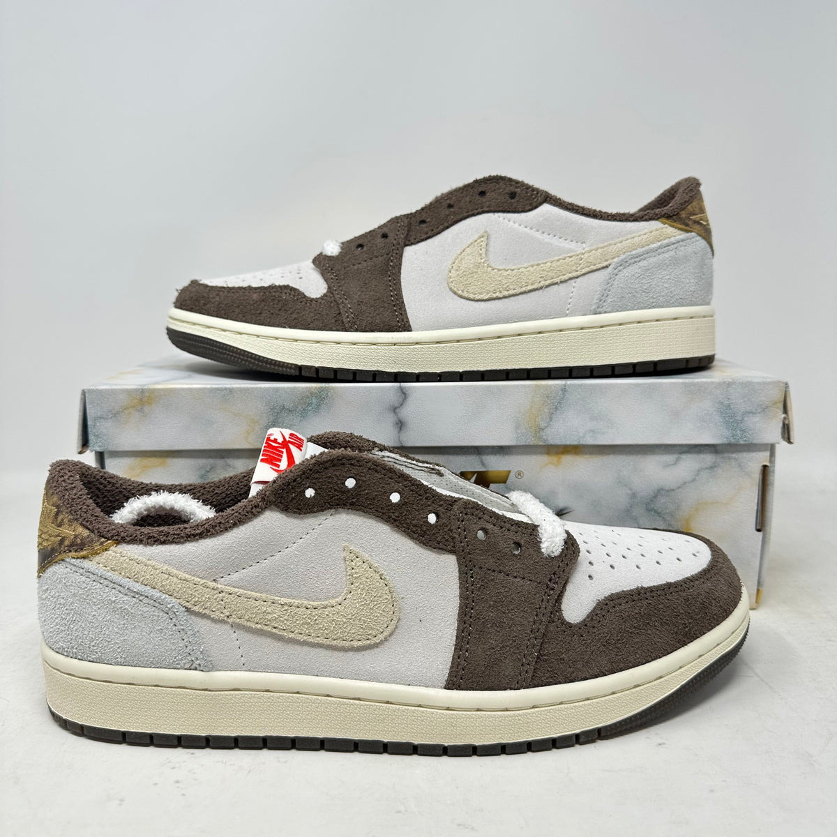 Jordan 1 Retro Low OG Year of the Rabbit