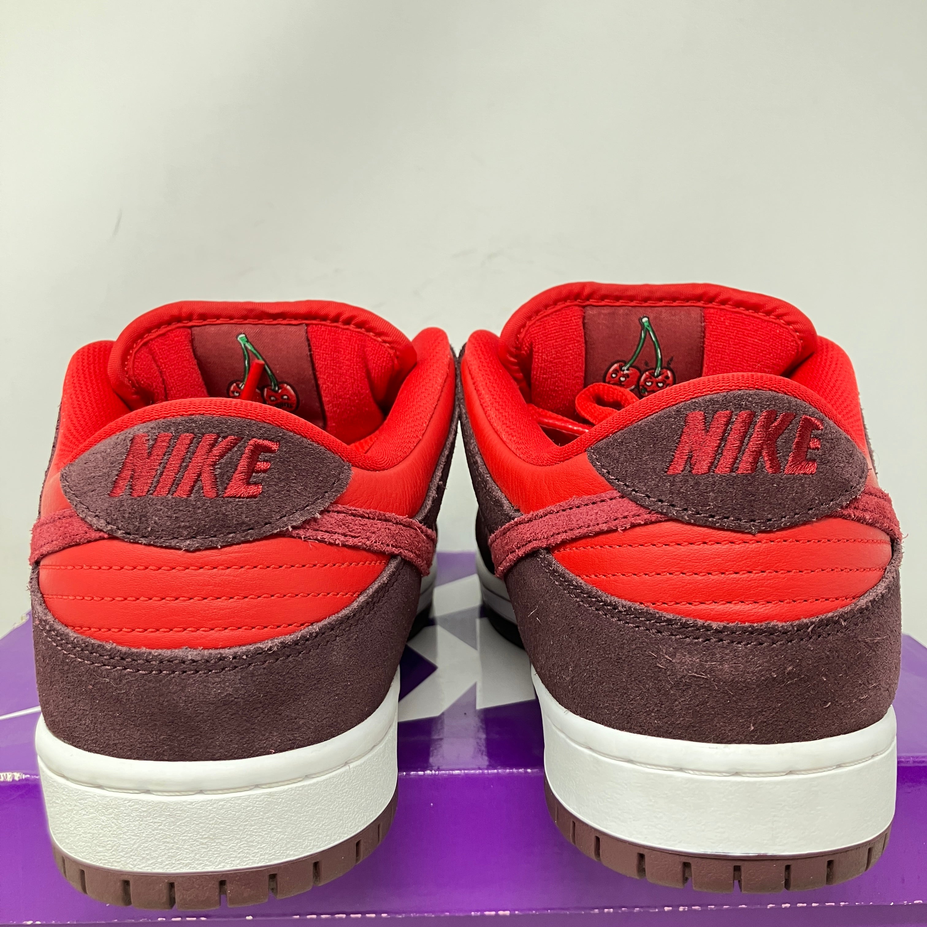 Nike SB Dunk Low Cherry