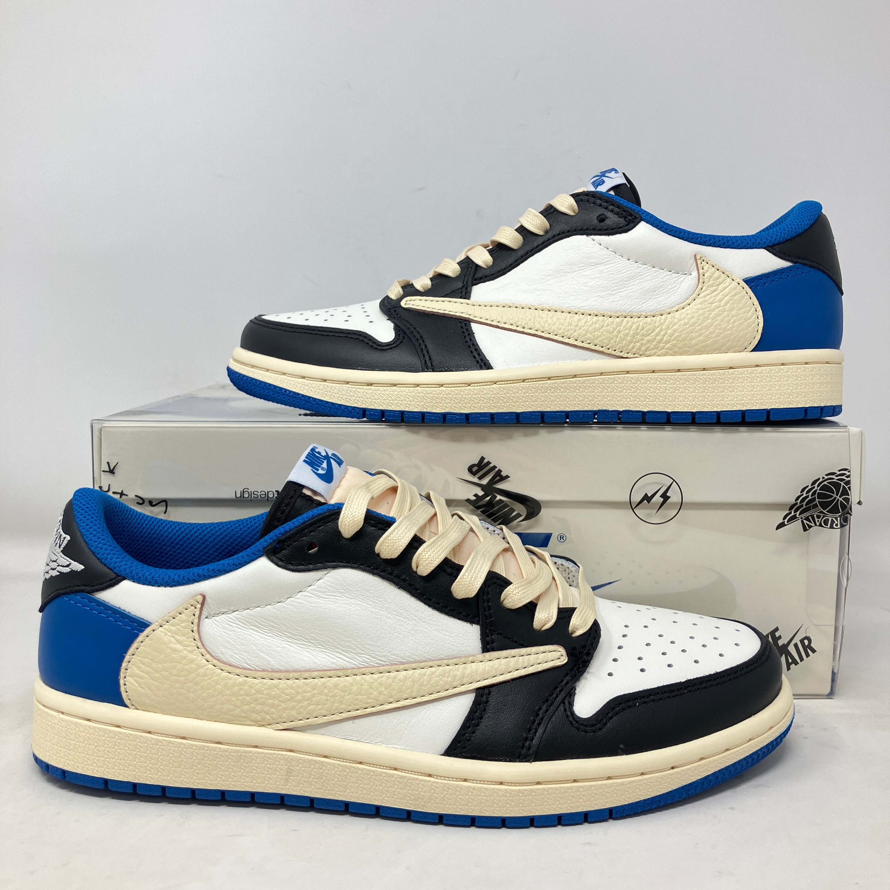 Jordan 1 Retro Low OG SP Fragment x Travis Scott