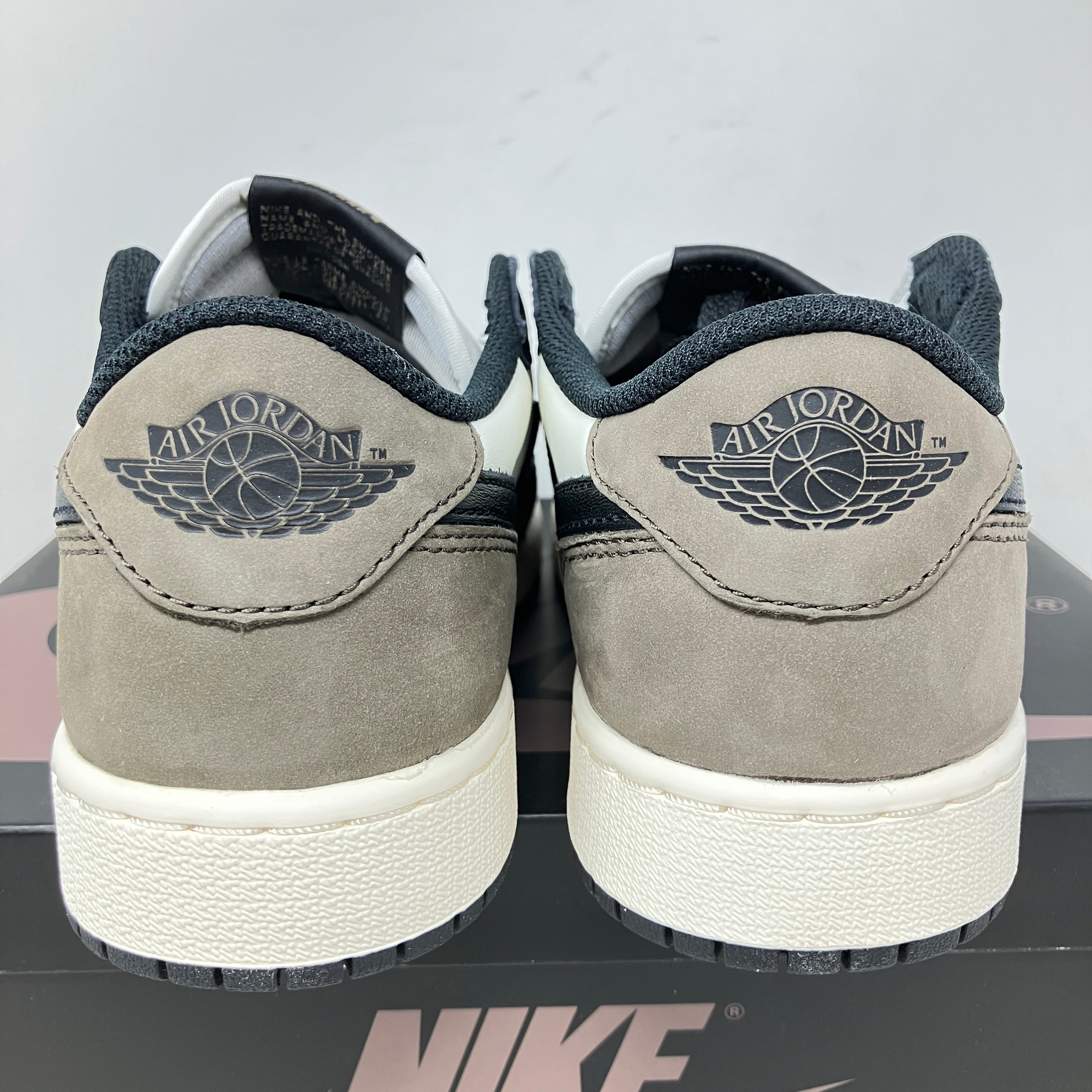 Jordan 1 Retro Low OG Mocha (GS)