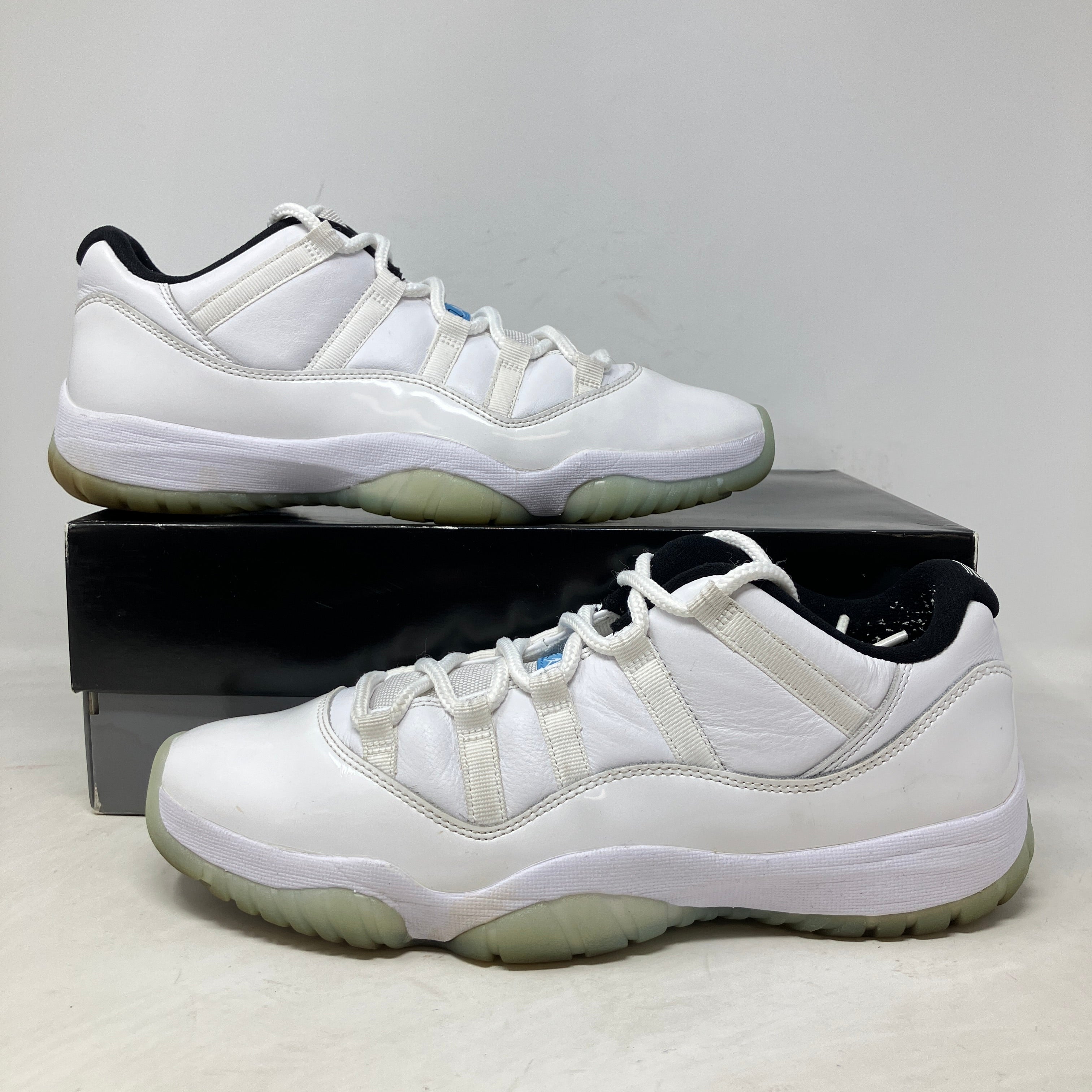 Jordan 11 Retro Low Legend Blue