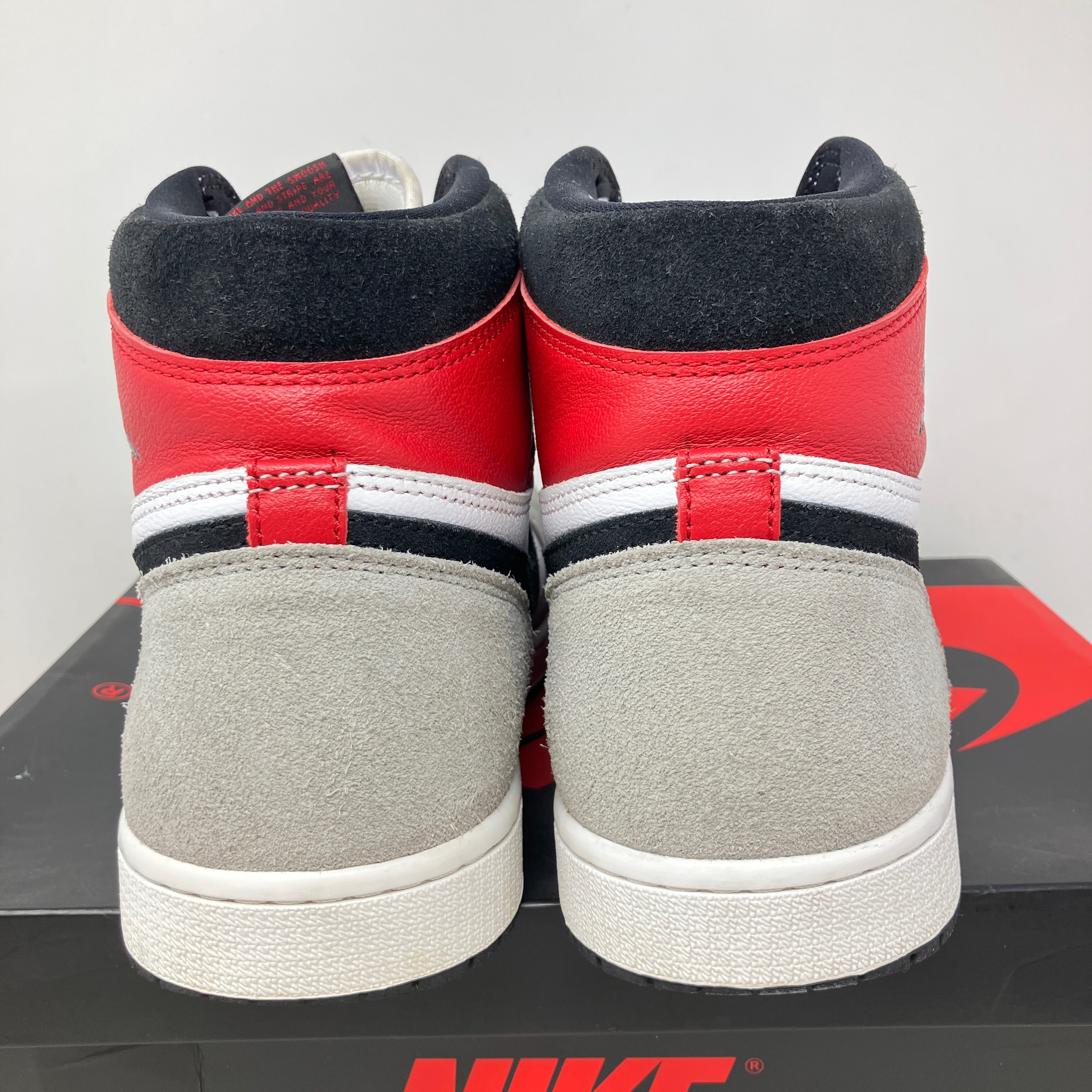 Jordan 1 Retro High Light Smoke Grey