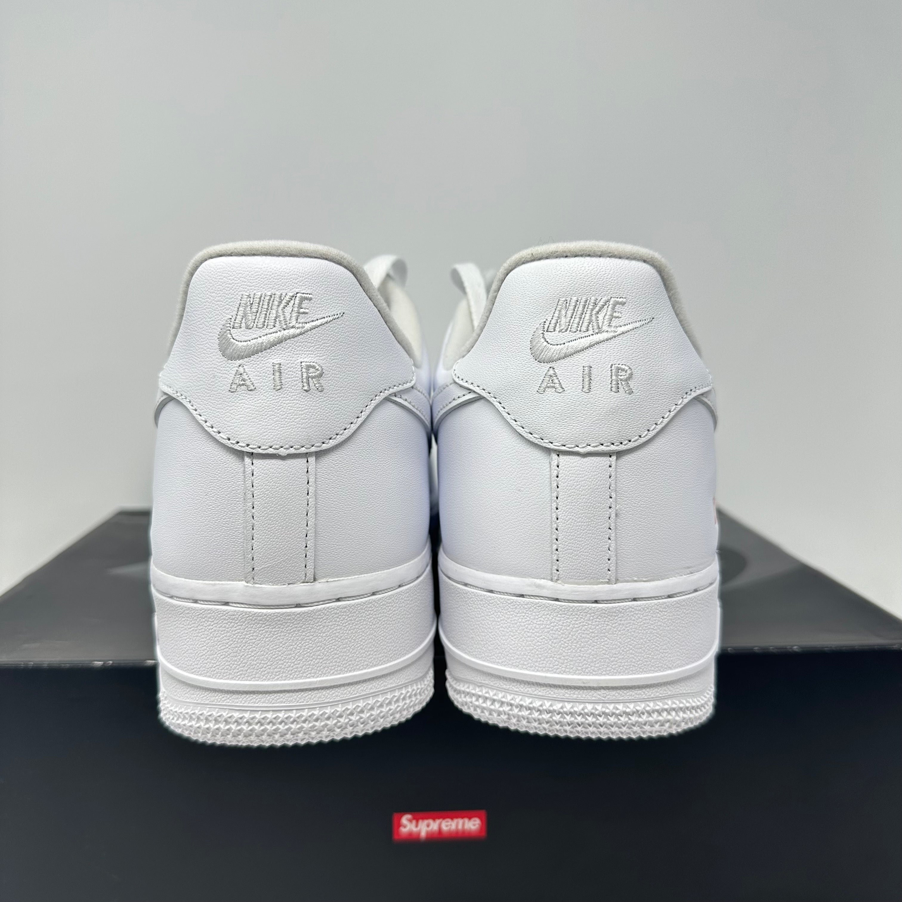 Nike Air Force 1 Low Supreme White
