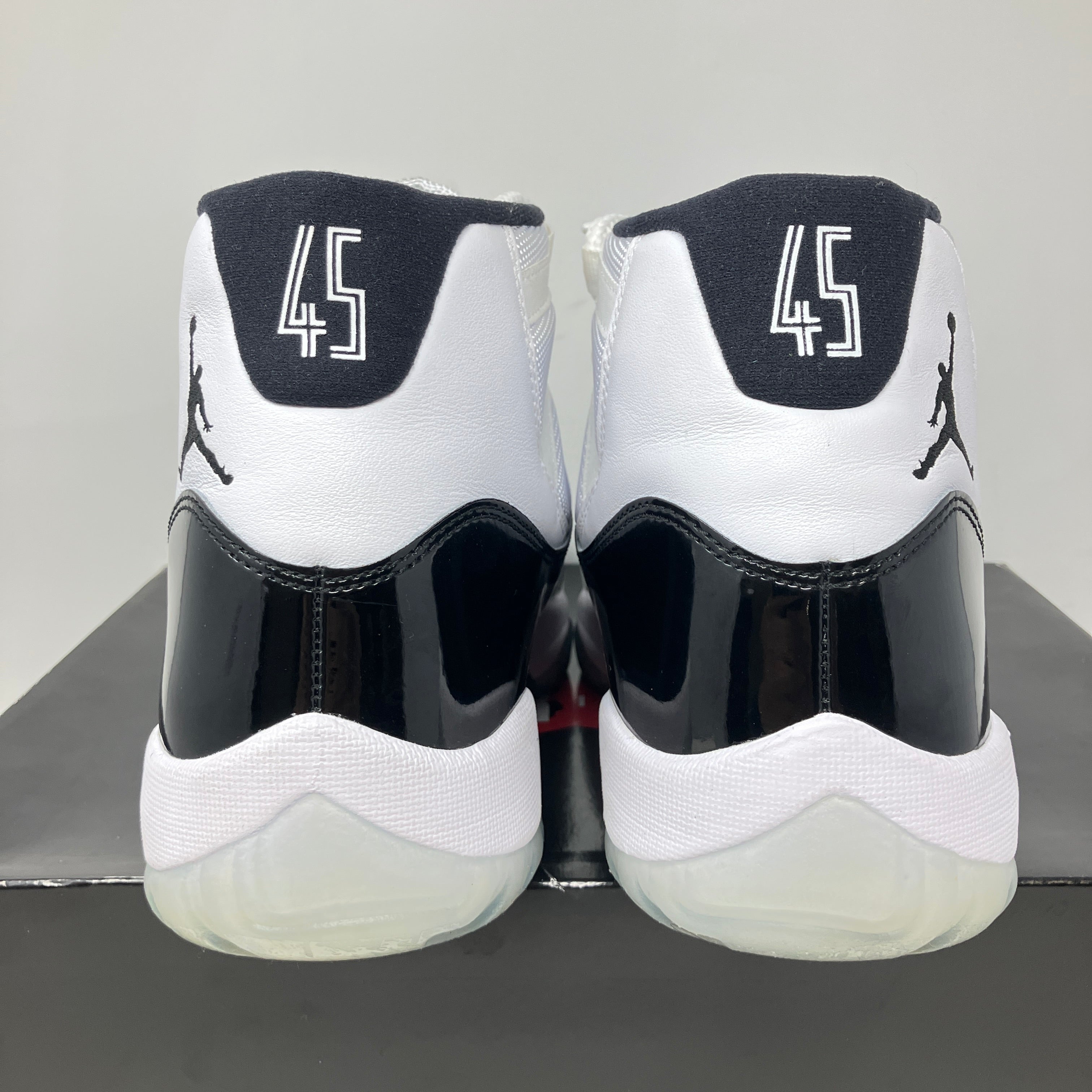 Jordan 11 Retro Concord (2018)