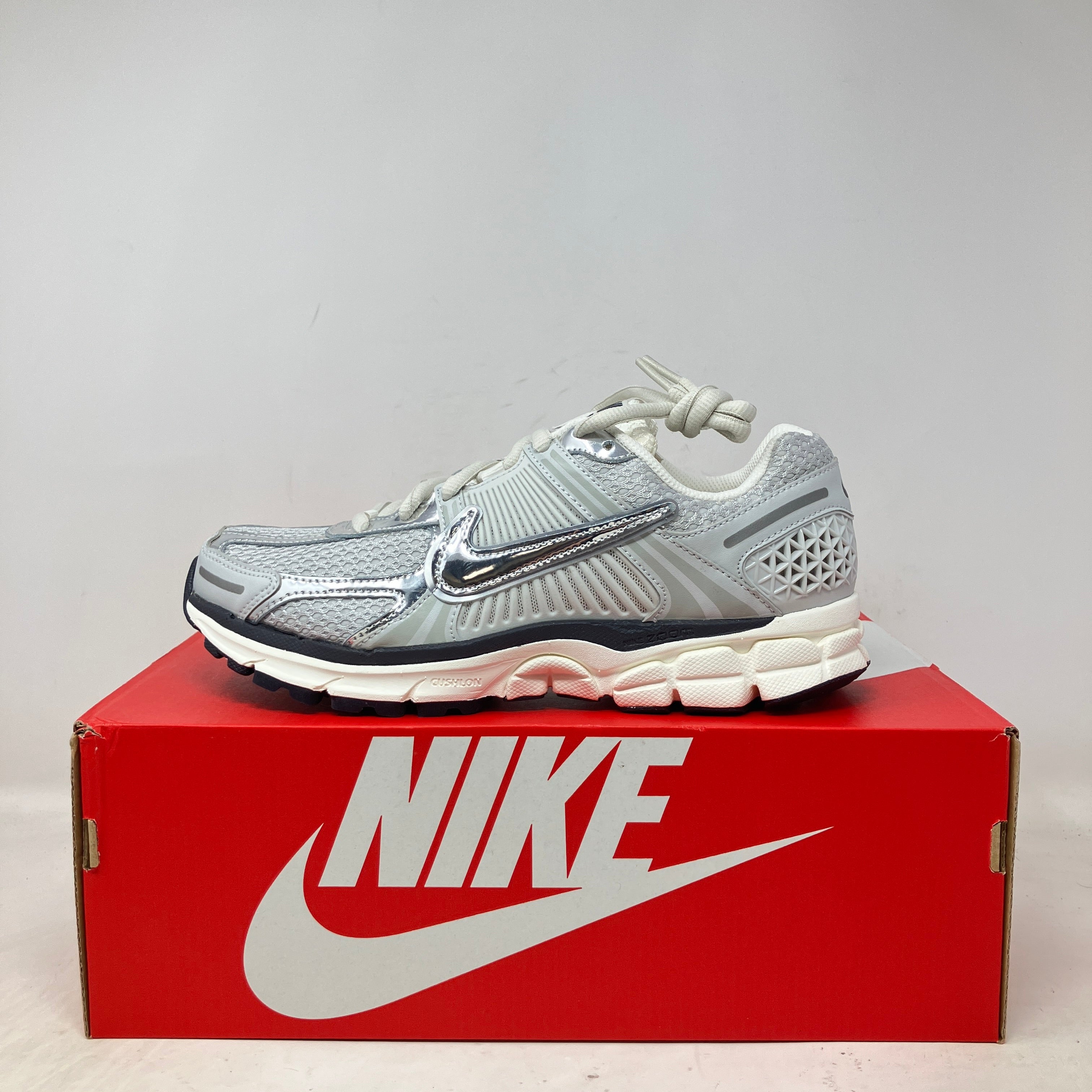 Nike Zoom Vomero 5 Photon Dust Metallic Silver (Women's)