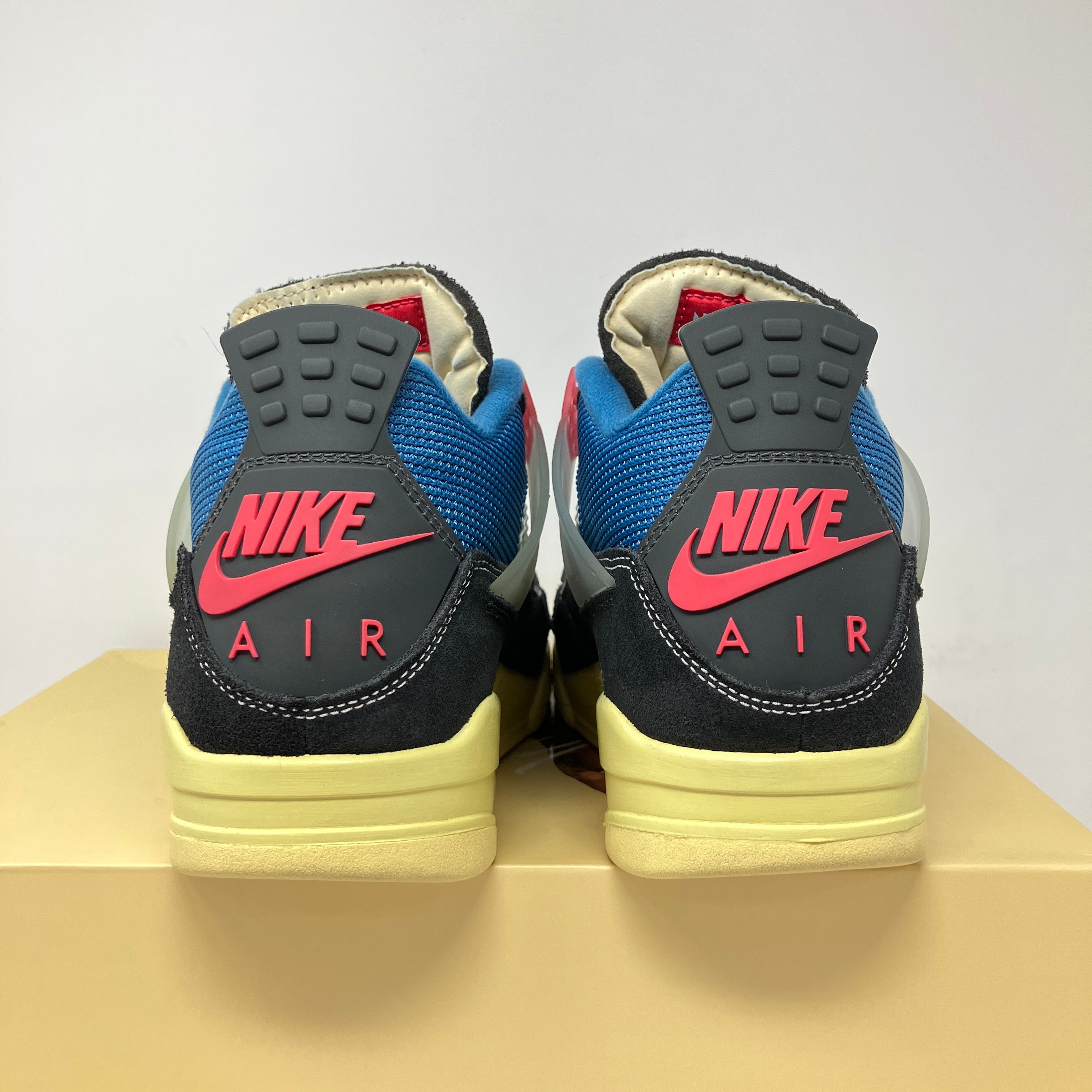 Jordan 4 Retro Union Off Noir