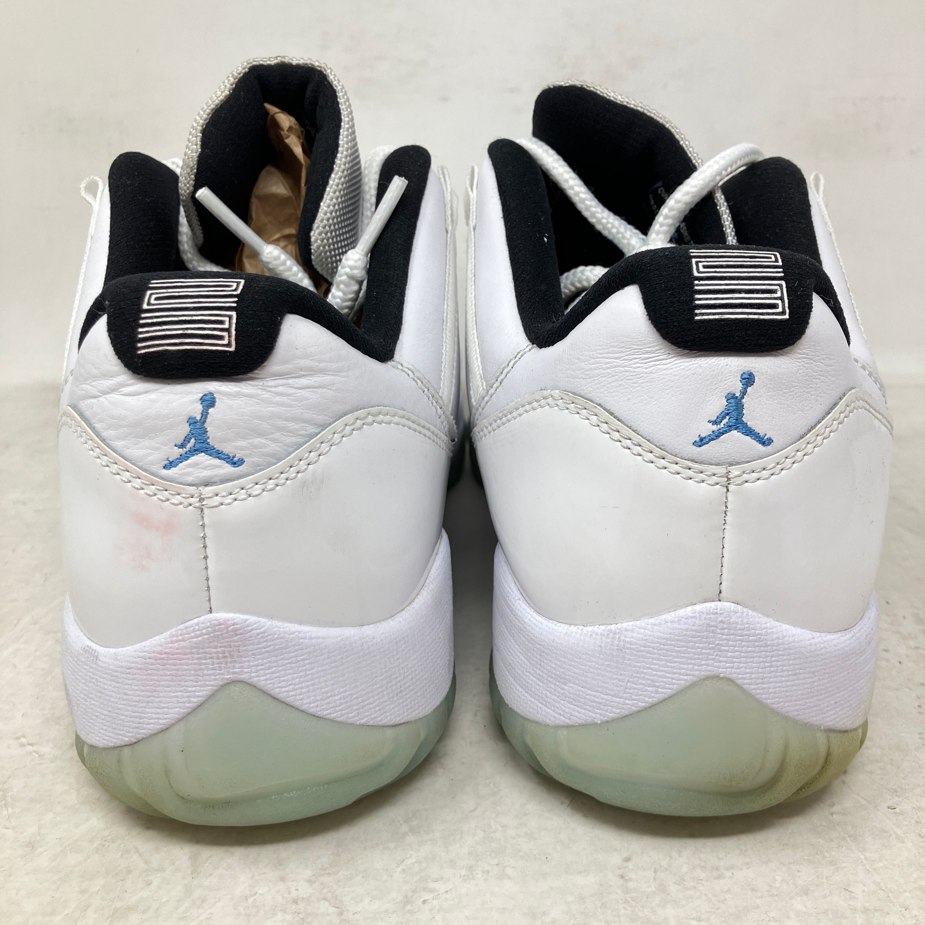 Jordan 11 Retro Low Legend Blue