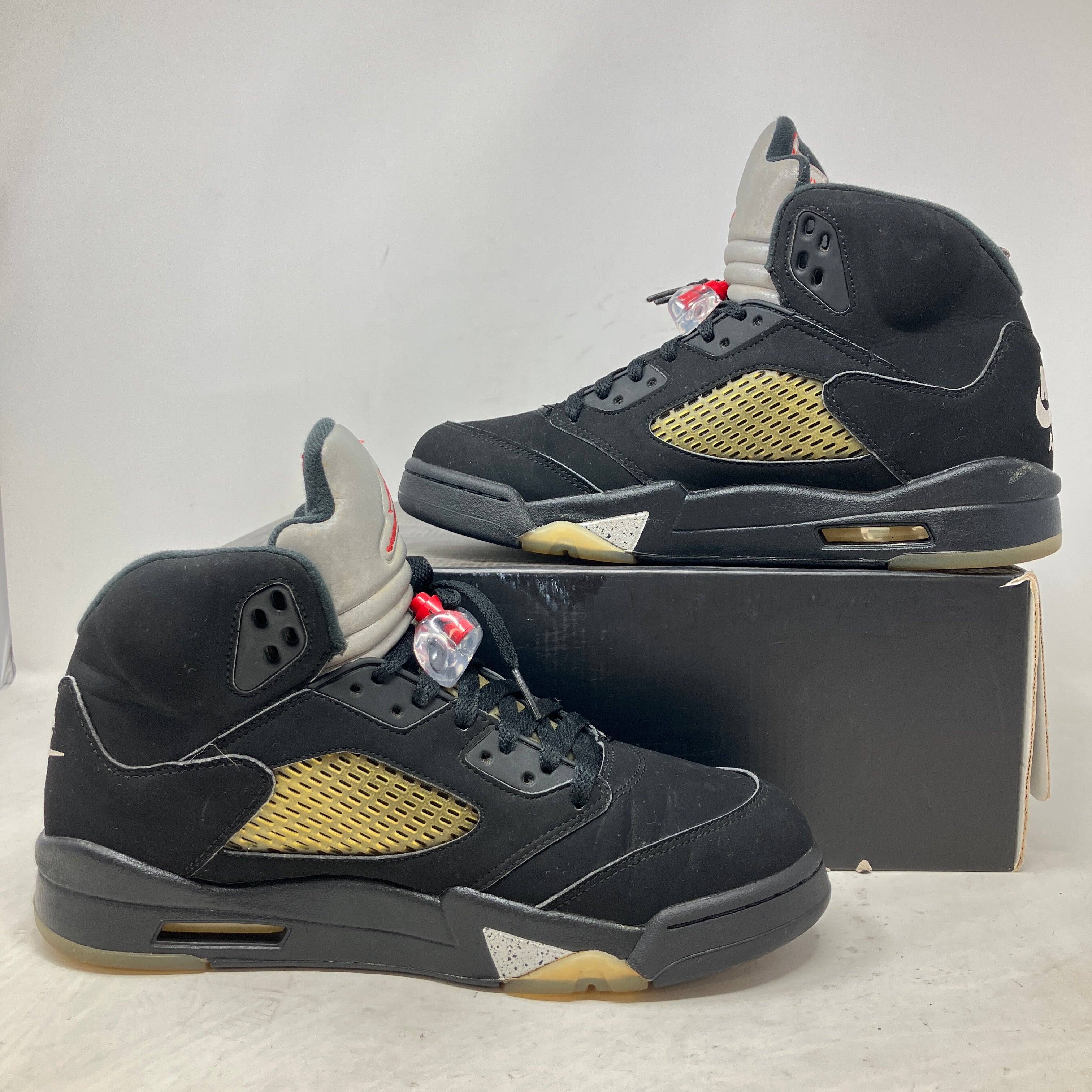 Jordan 5 Retro Black Metallic (2016)