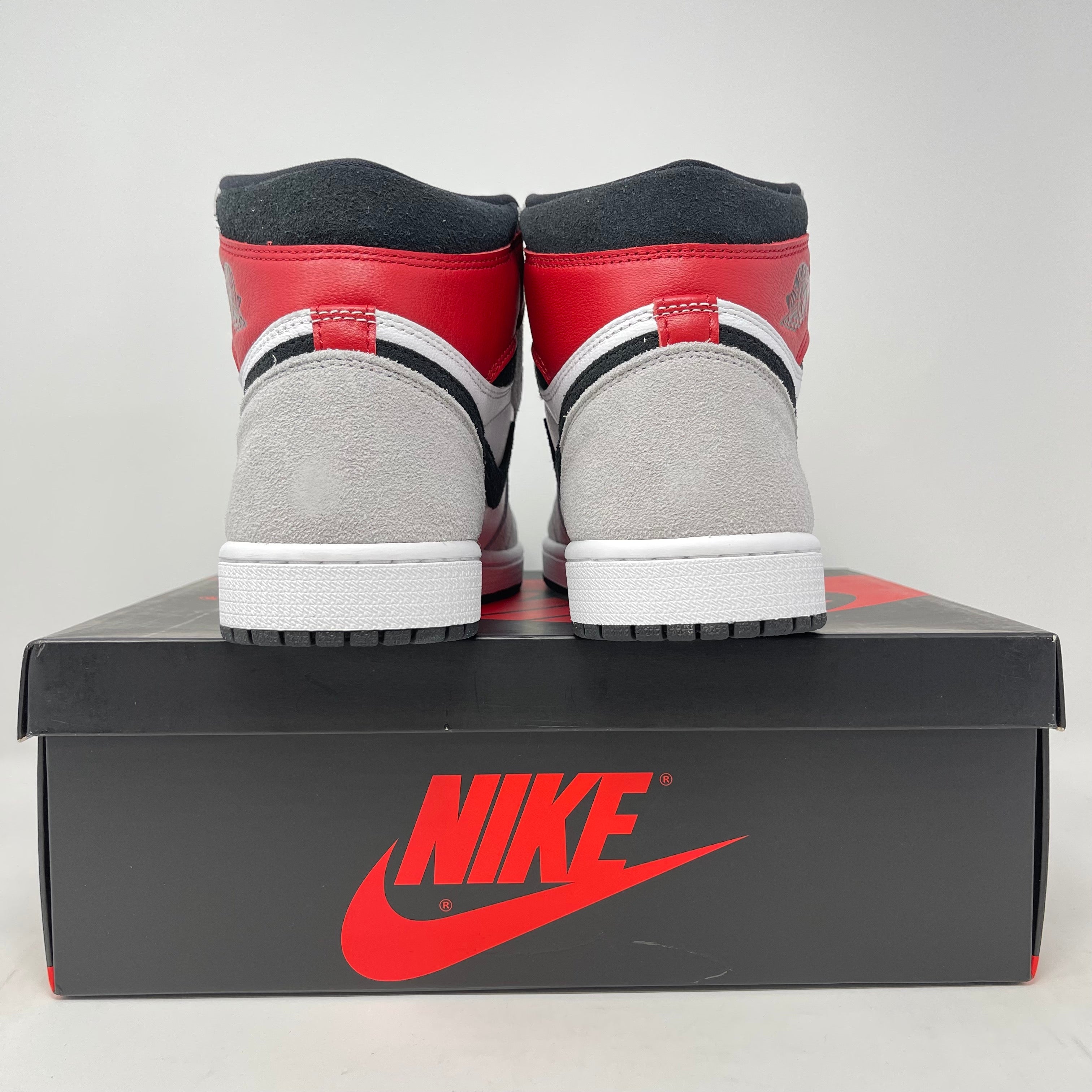 Jordan 1 Retro High Light Smoke Grey