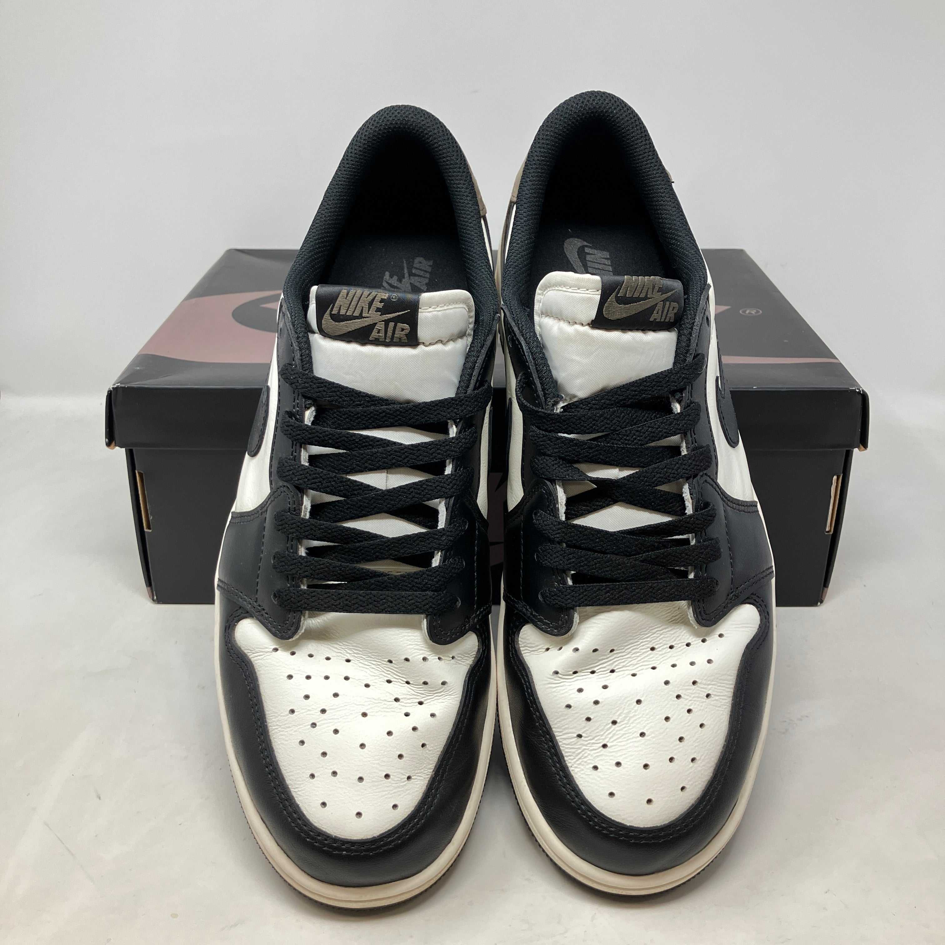 Jordan 1 Retro Low OG Mocha