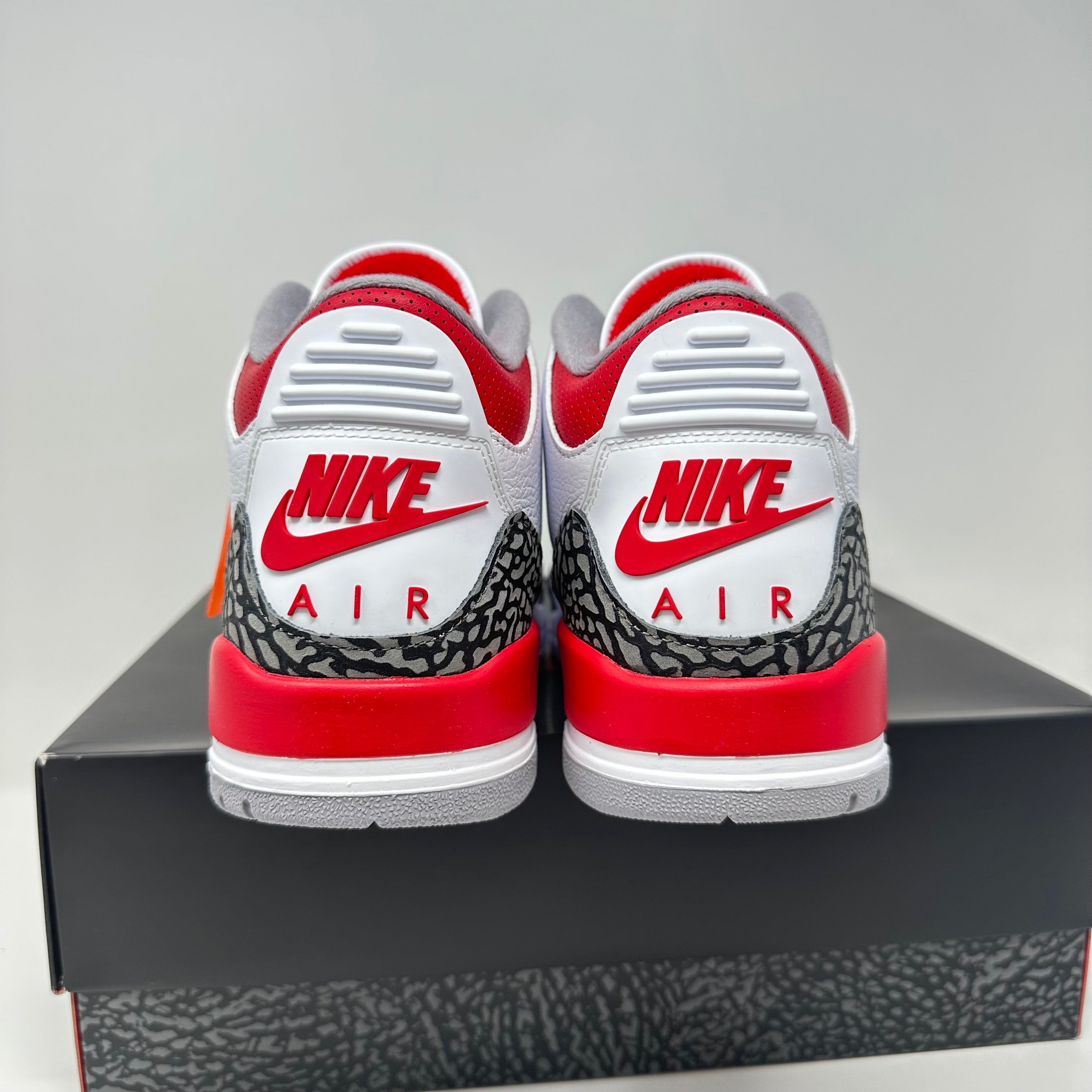 Jordan 3 Retro Fire Red (2022)