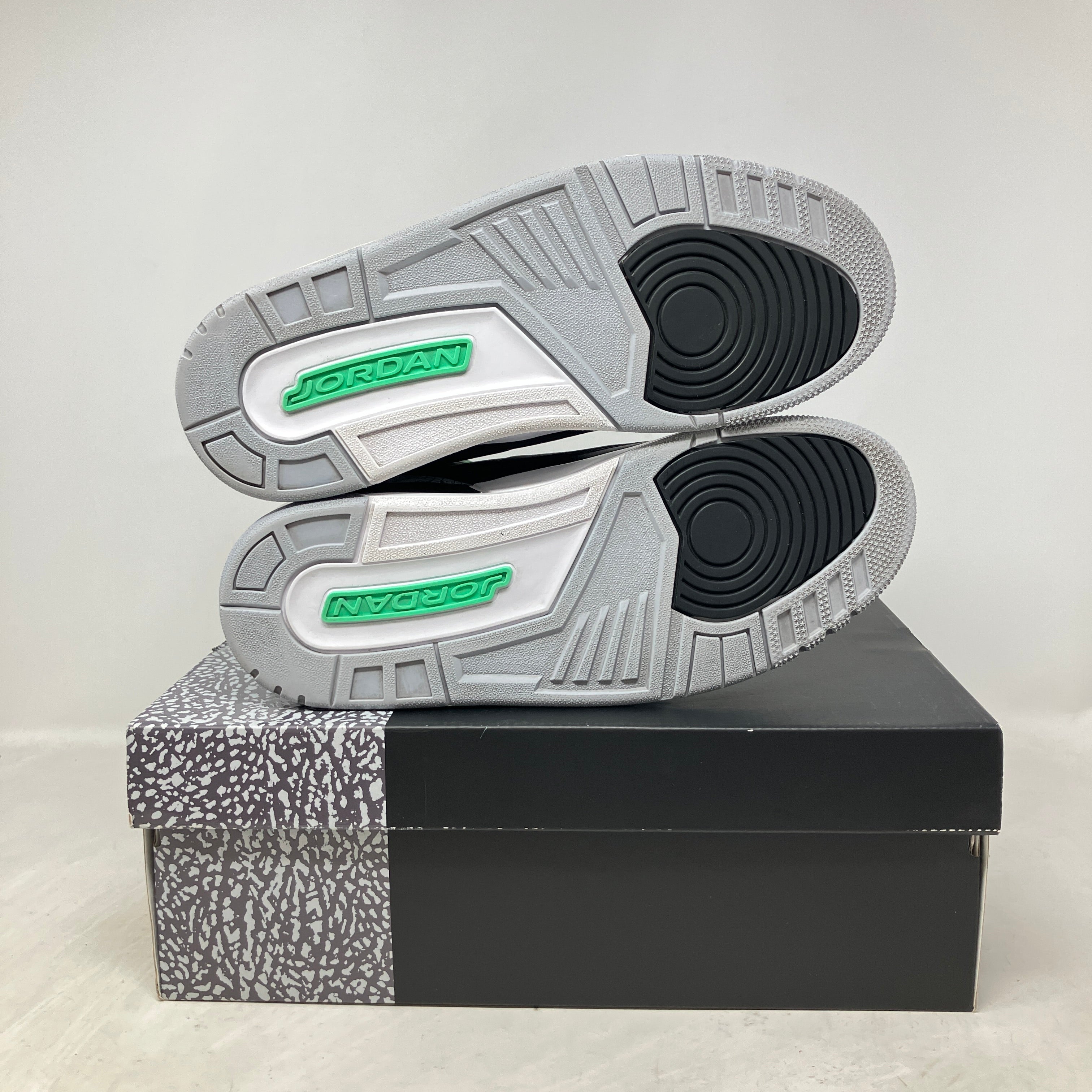 Jordan 3 Retro Green Glow