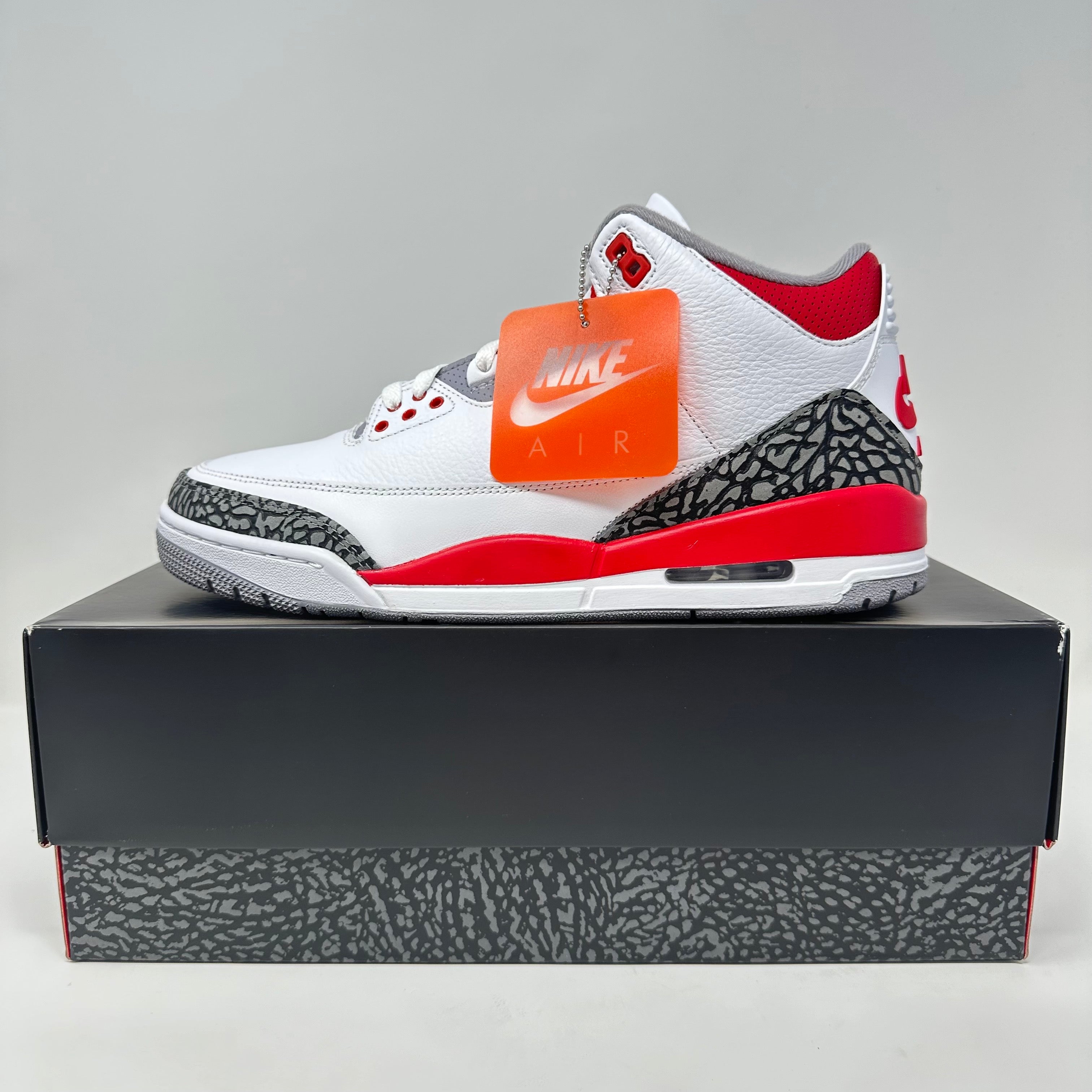 Jordan 3 Retro Fire Red (2022)