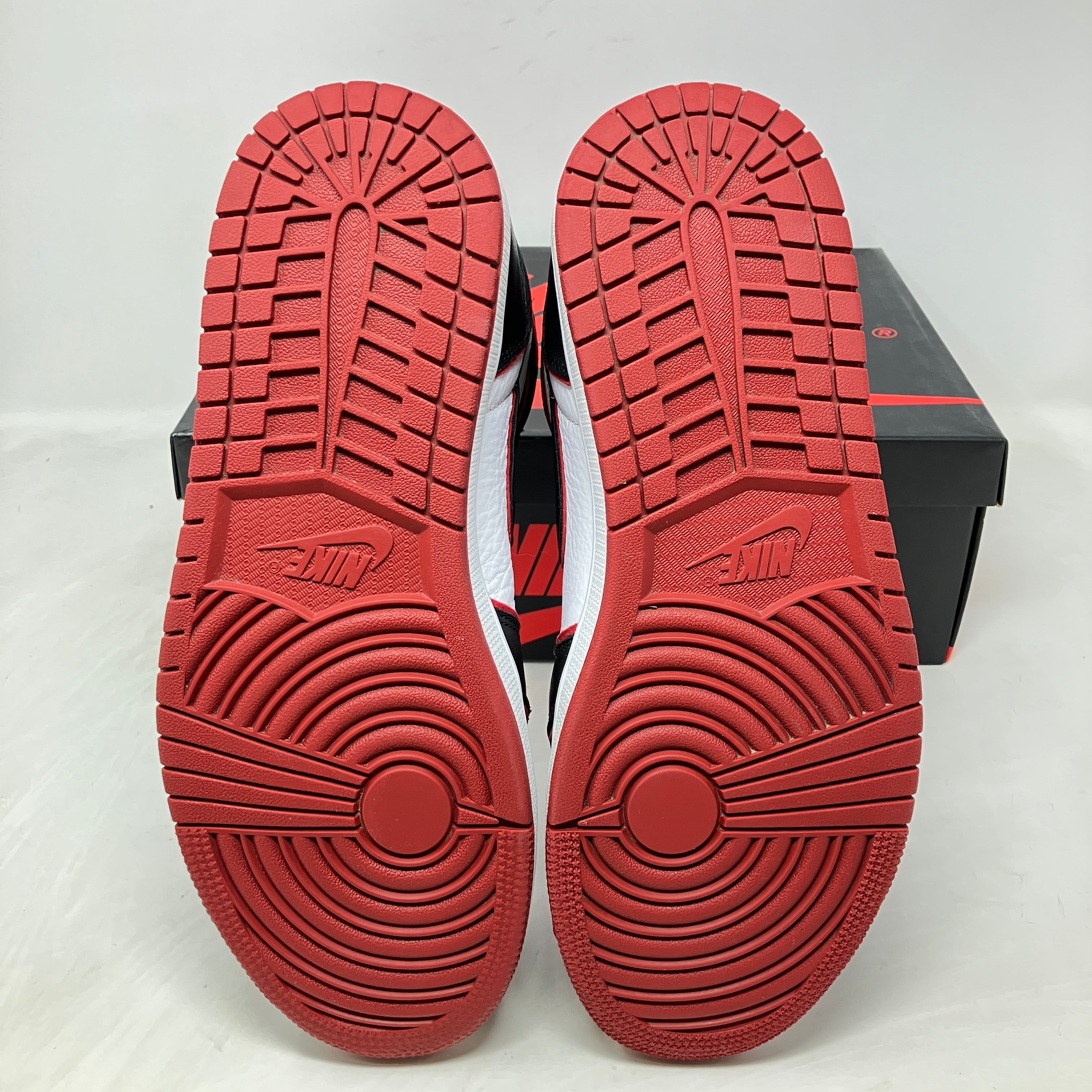 Jordan 1 Retro High Bloodline