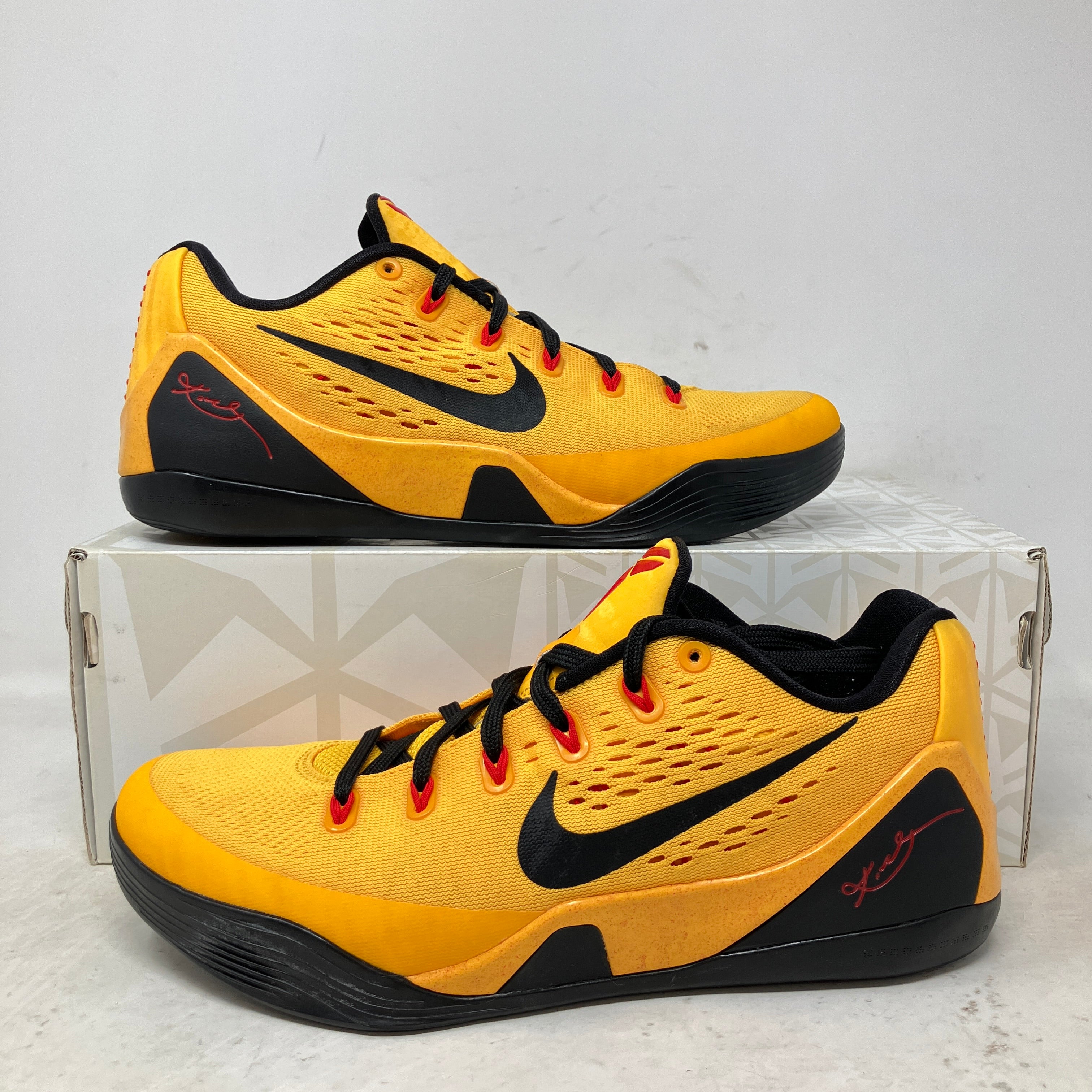 Nike Kobe 9 EM Low Bruce Lee