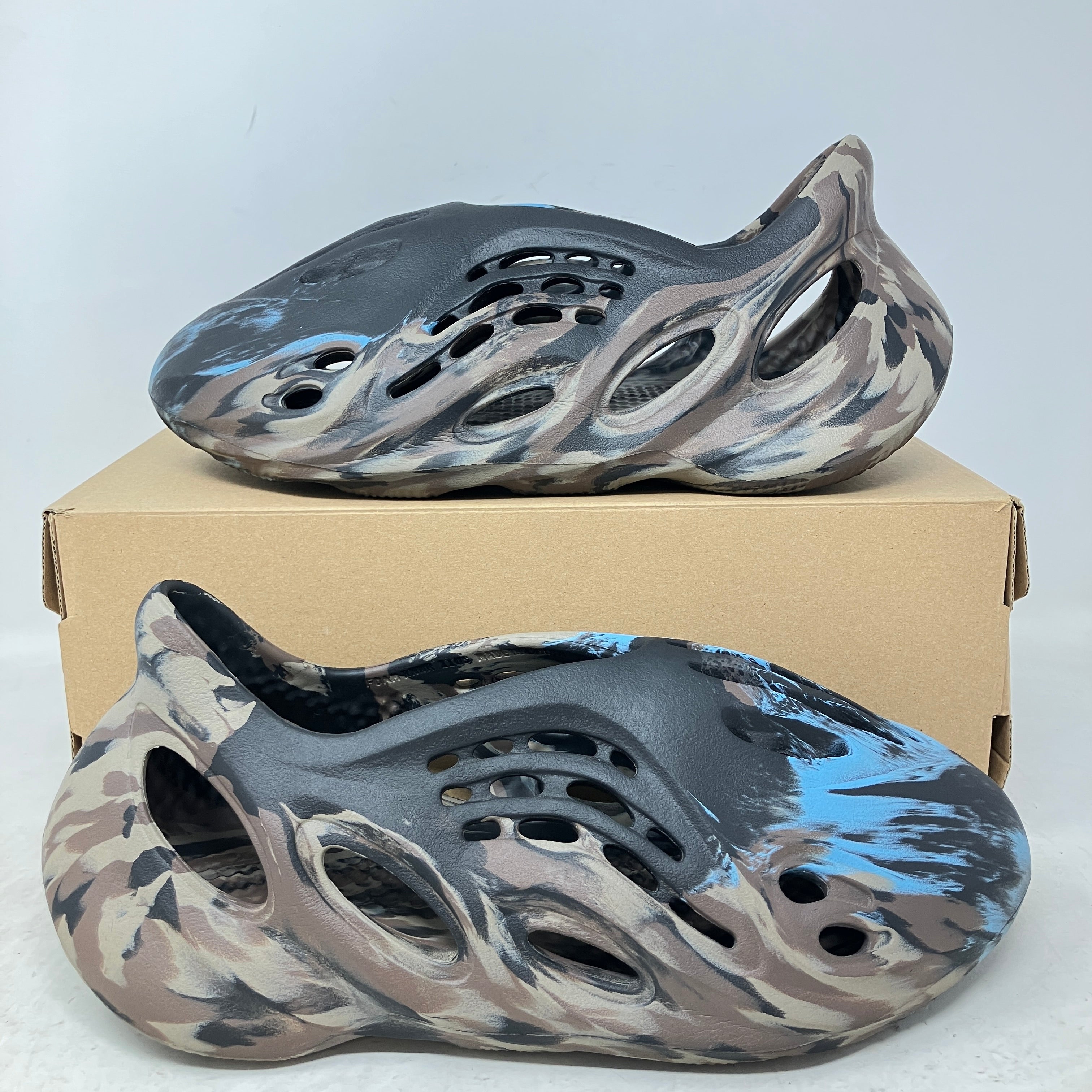 adidas Yeezy Foam RNR MX Cinder