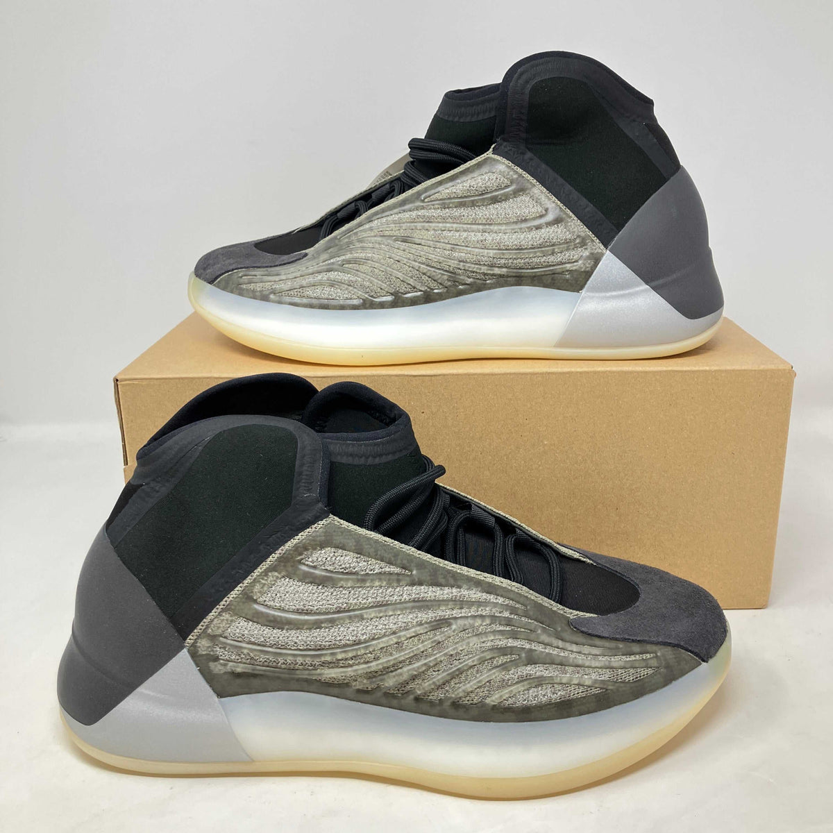 adidas Yeezy QNTM Barium