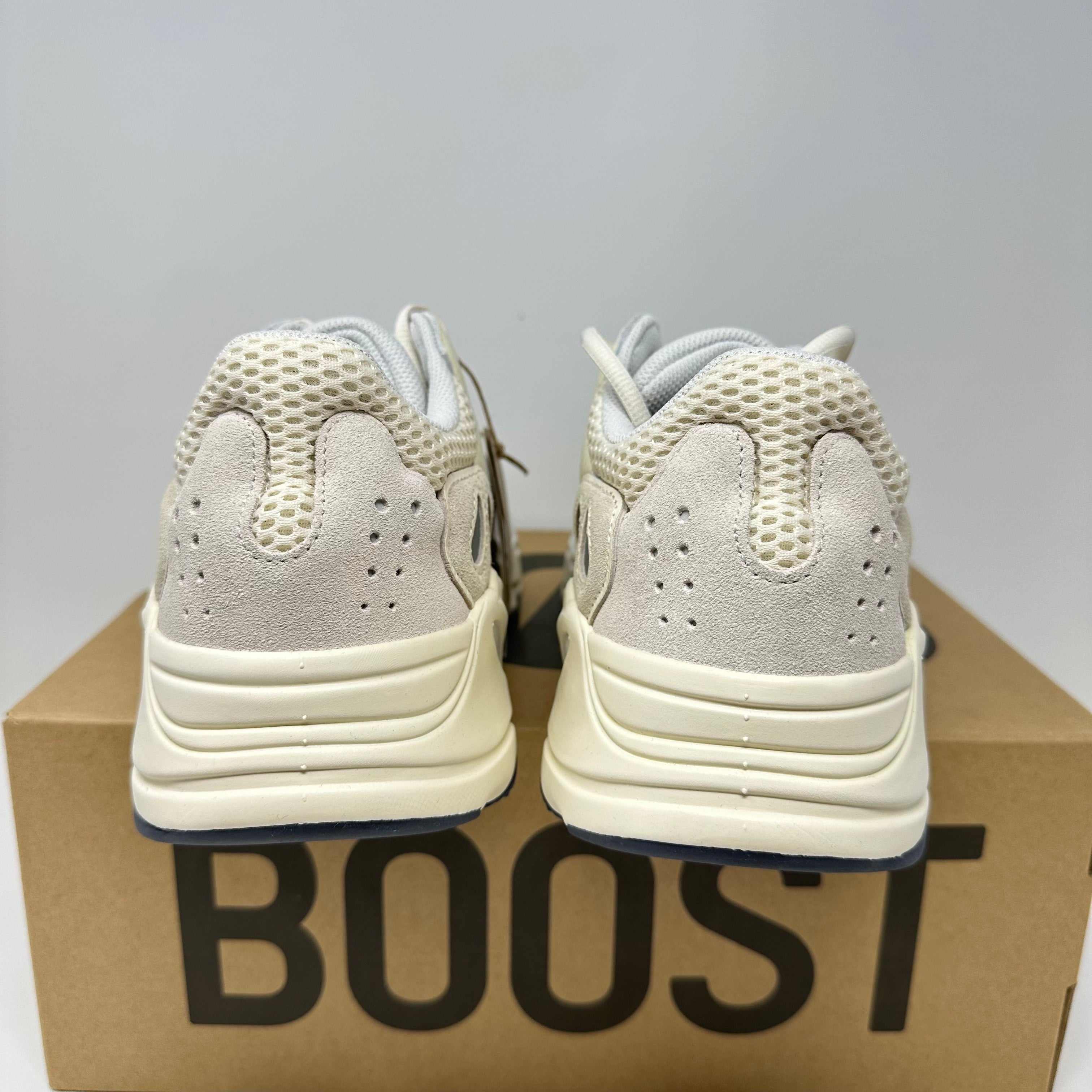 adidas Yeezy Boost 700 Analog (2019/2023)