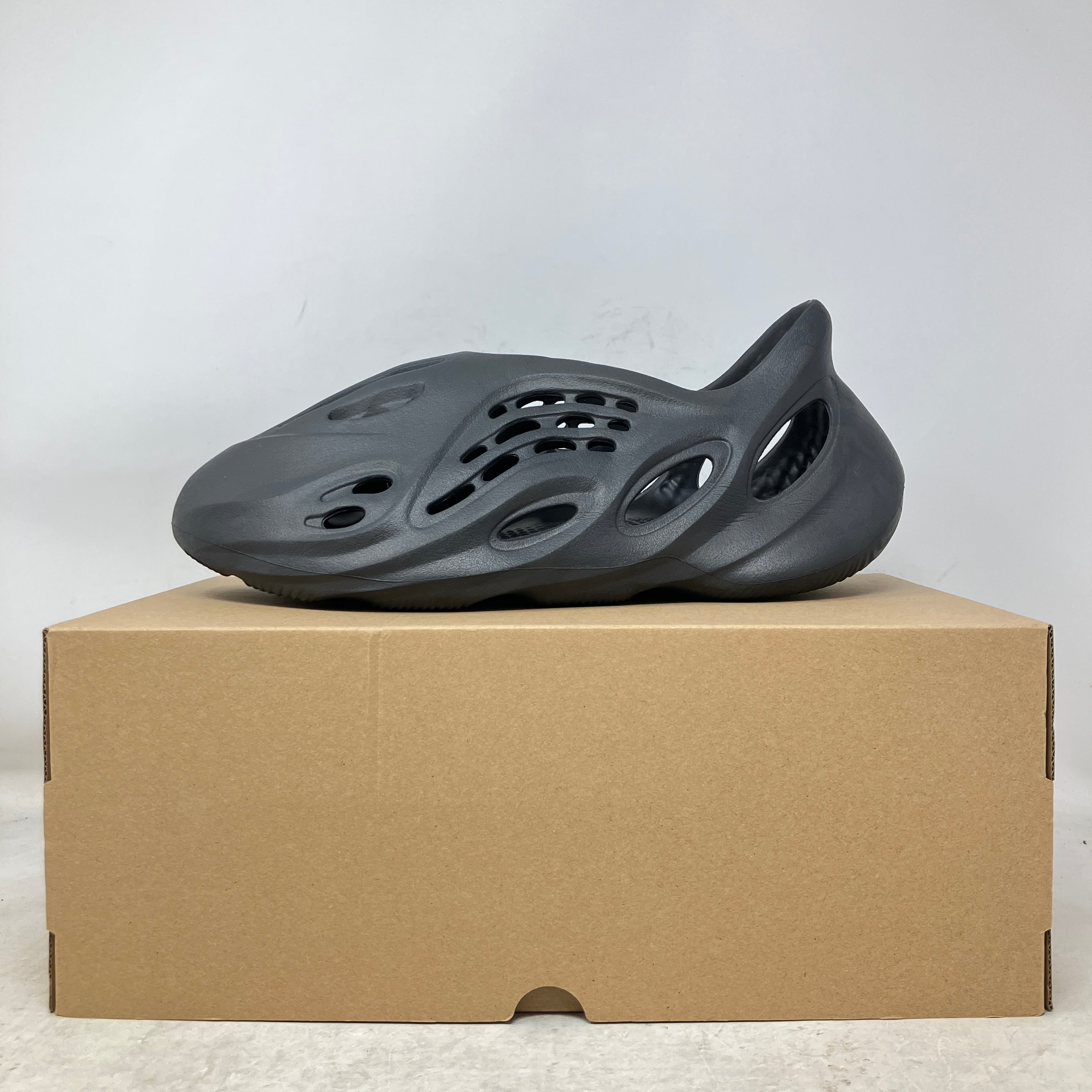adidas Yeezy Foam RNR Onyx