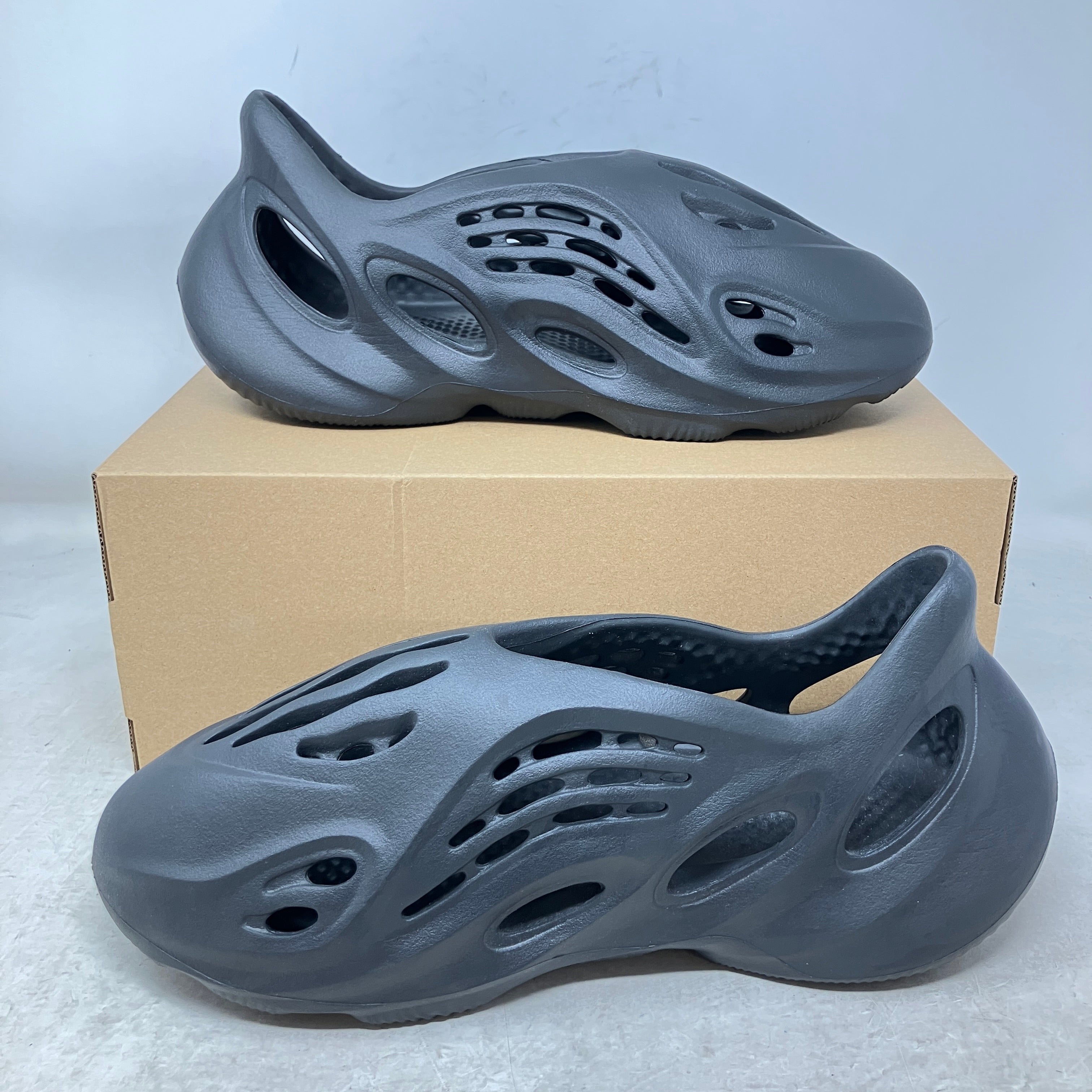 adidas Yeezy Foam RNR Onyx