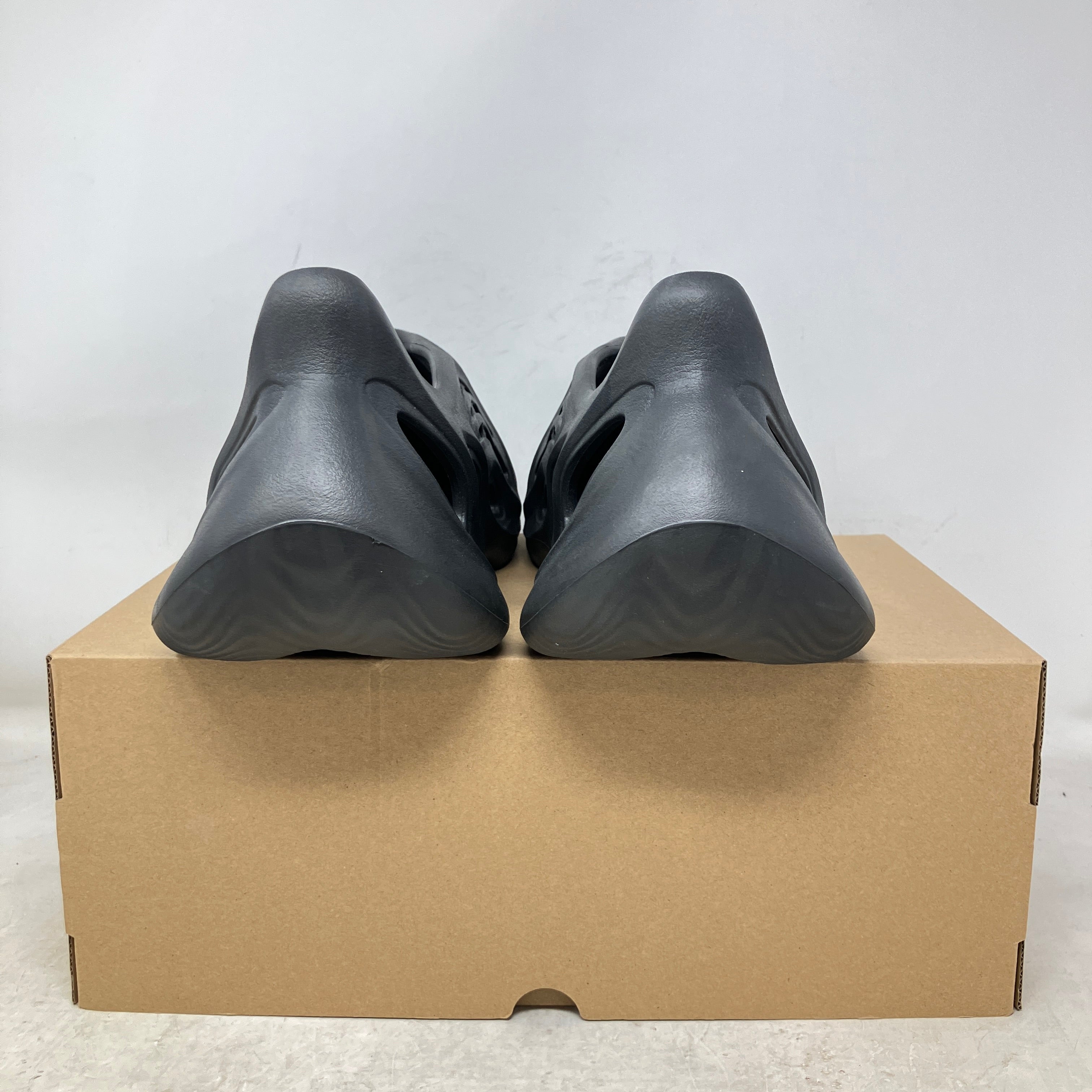 adidas Yeezy Foam RNR Onyx