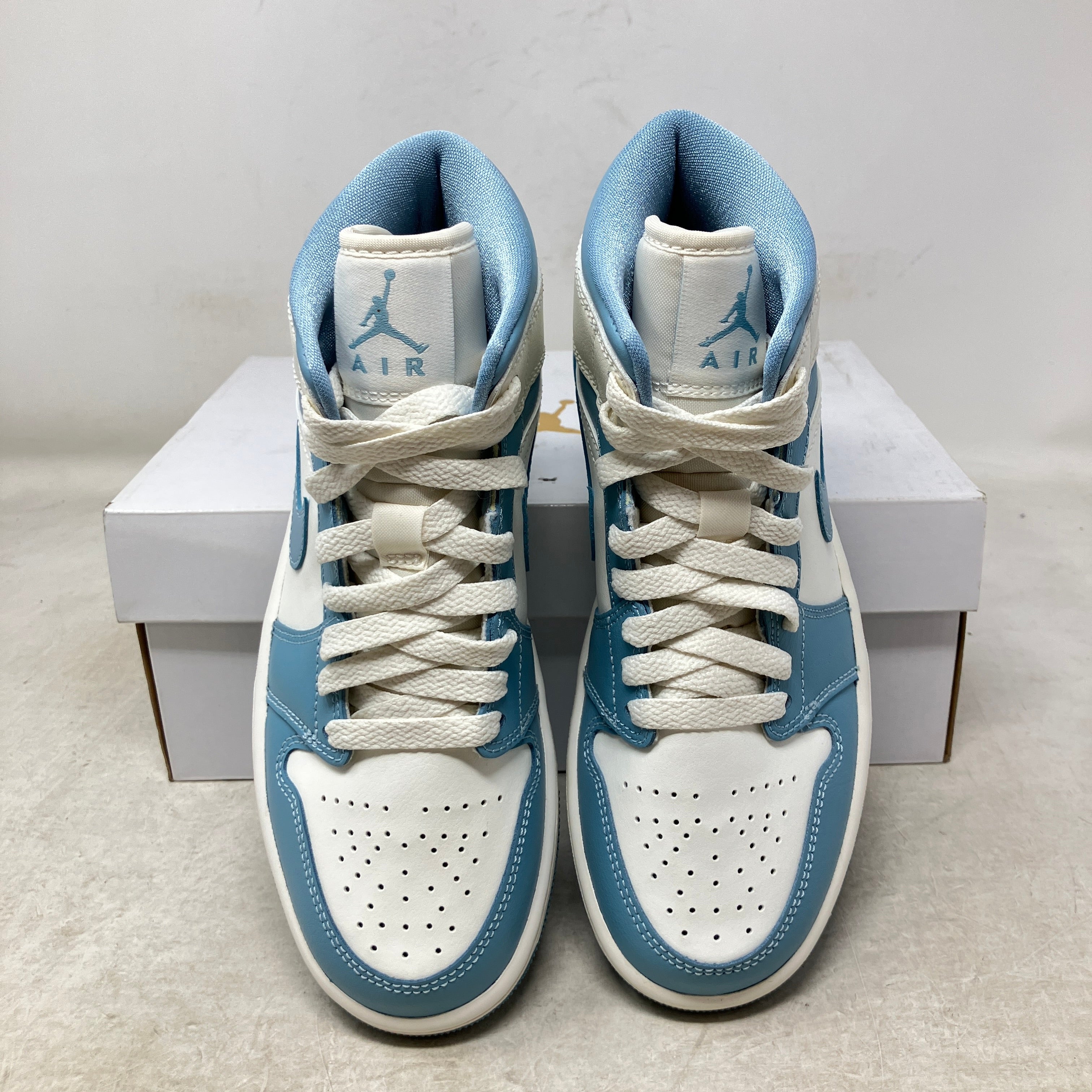 Jordan 1 Mid UNC (2022) (Women's)