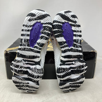 Nike LeBron 17 Bron 2K Playoffs
