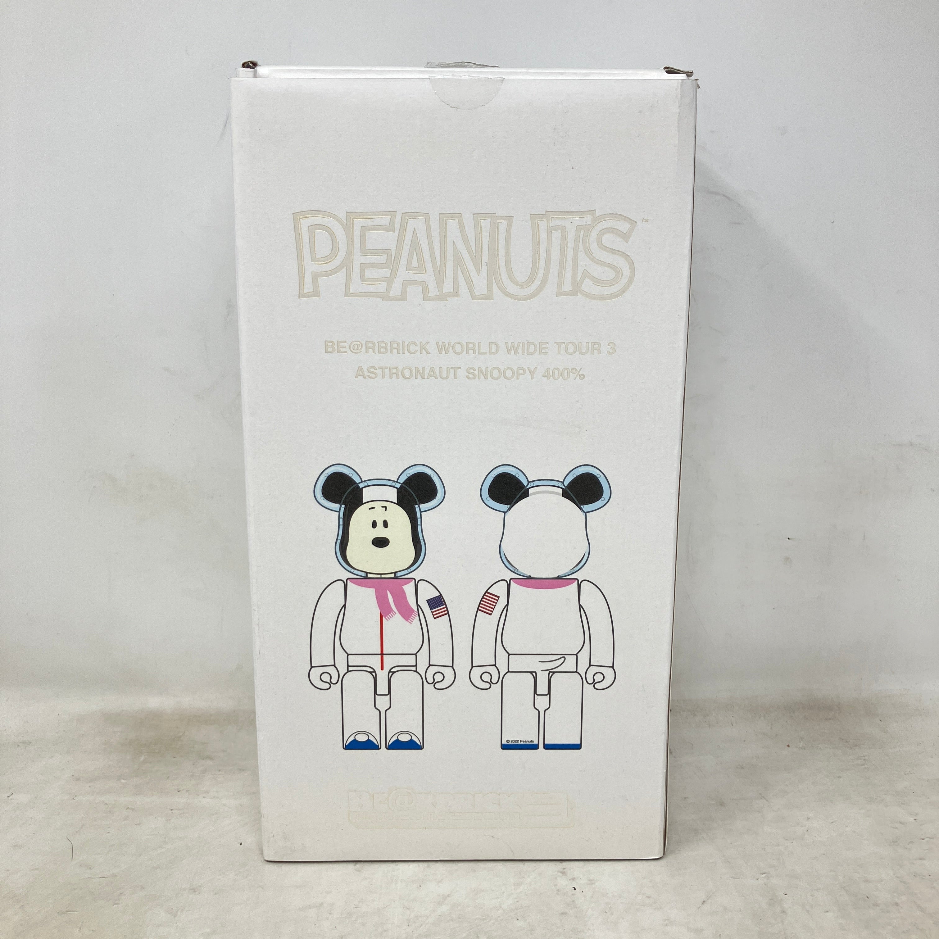 Bearbrick Peanuts Astronaut Snoopy 400%