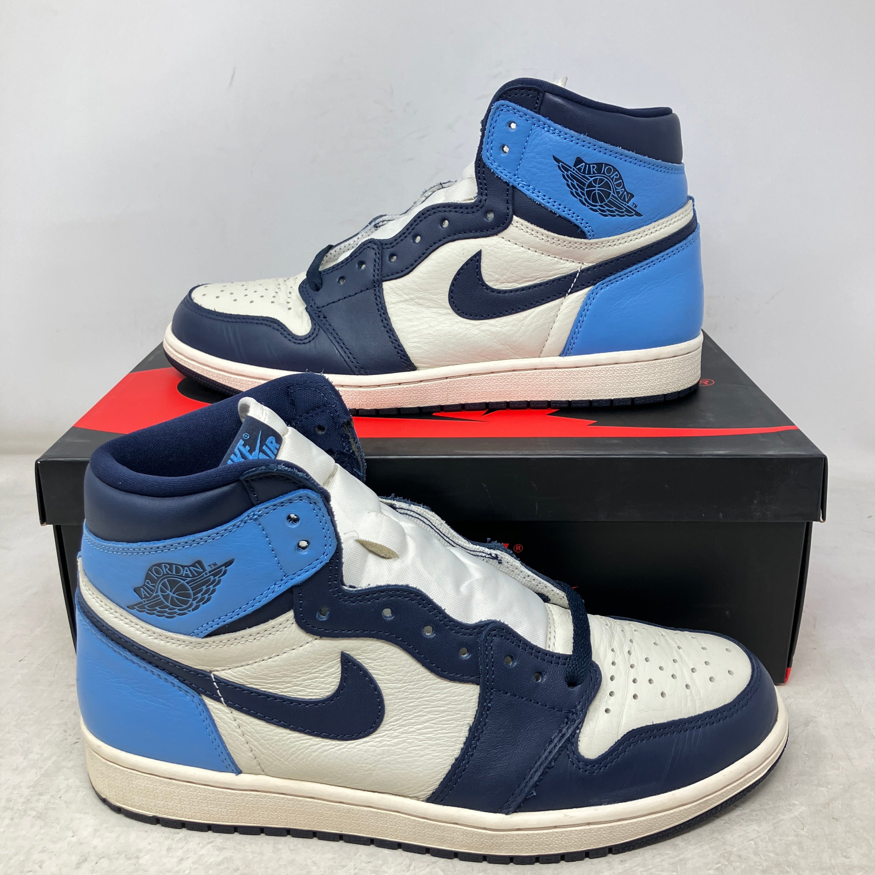 Jordan 1 Retro High Obsidian