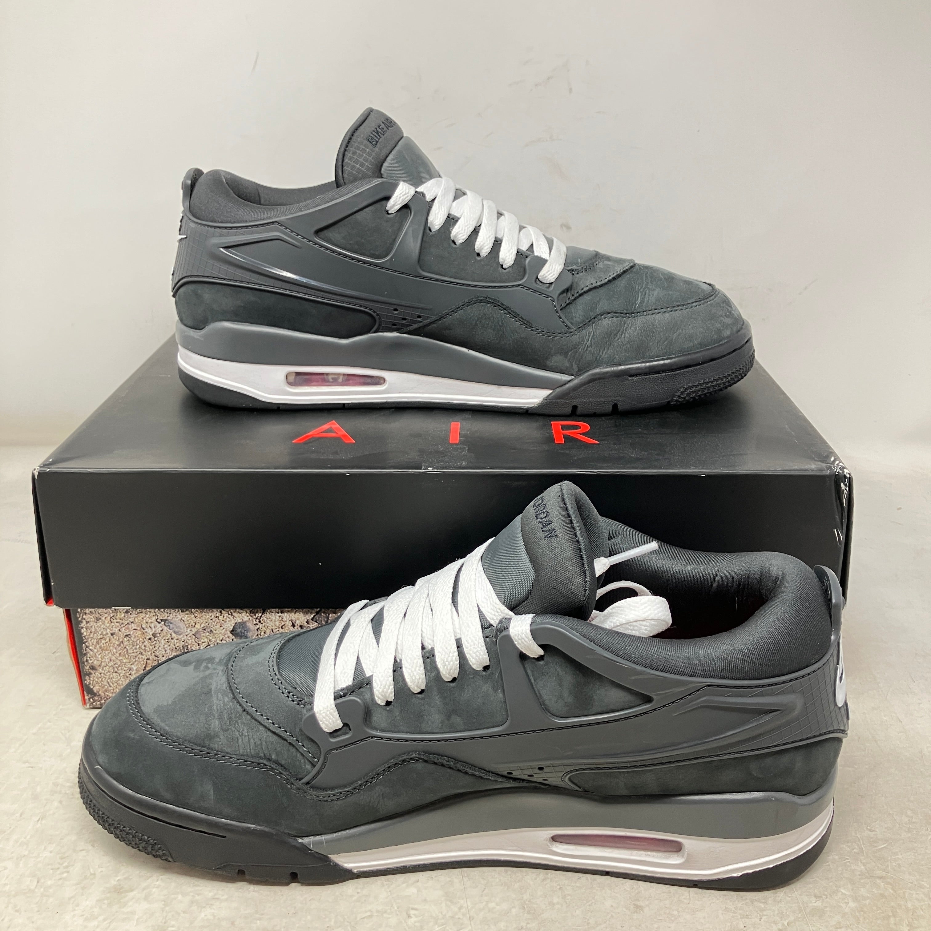 Jordan 4 RM SP Nigel Sylvester Driveway Grey