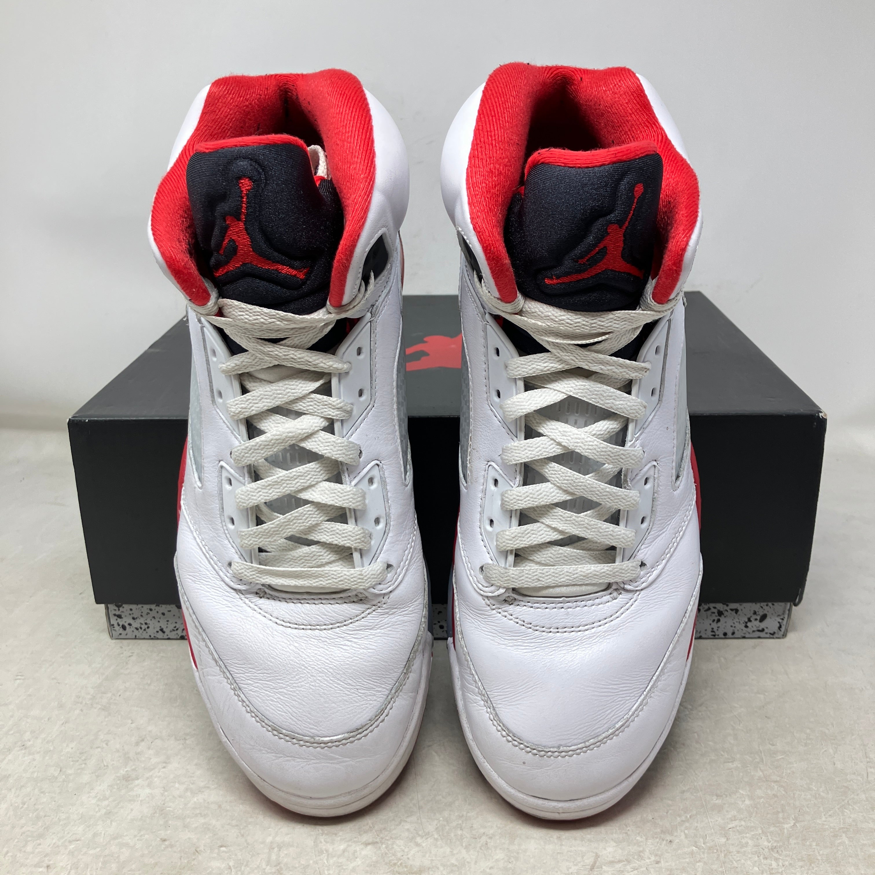 Jordan 5 Retro Fire Red Black Tongue (2025)