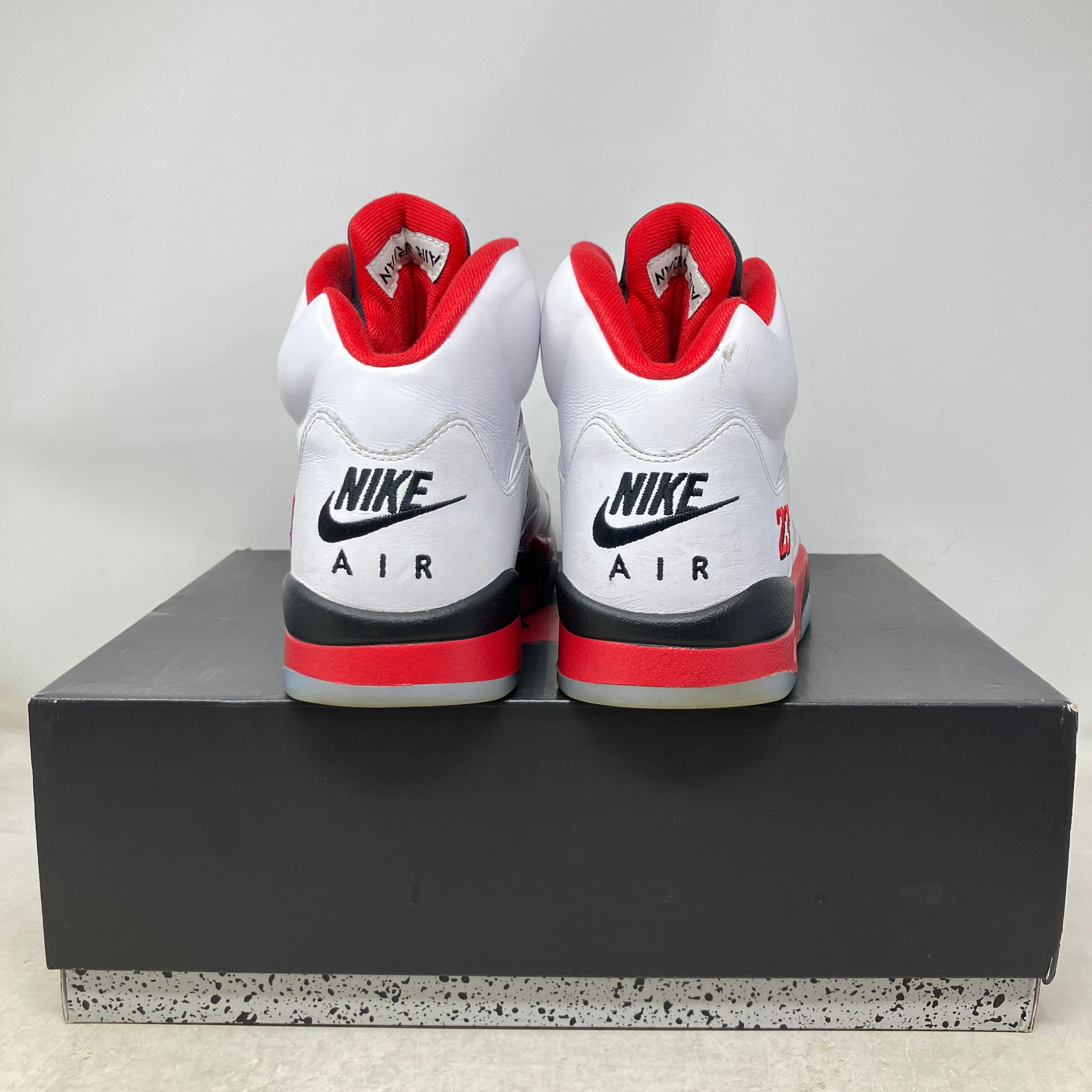 Jordan 5 Retro Fire Red Black Tongue (2025)