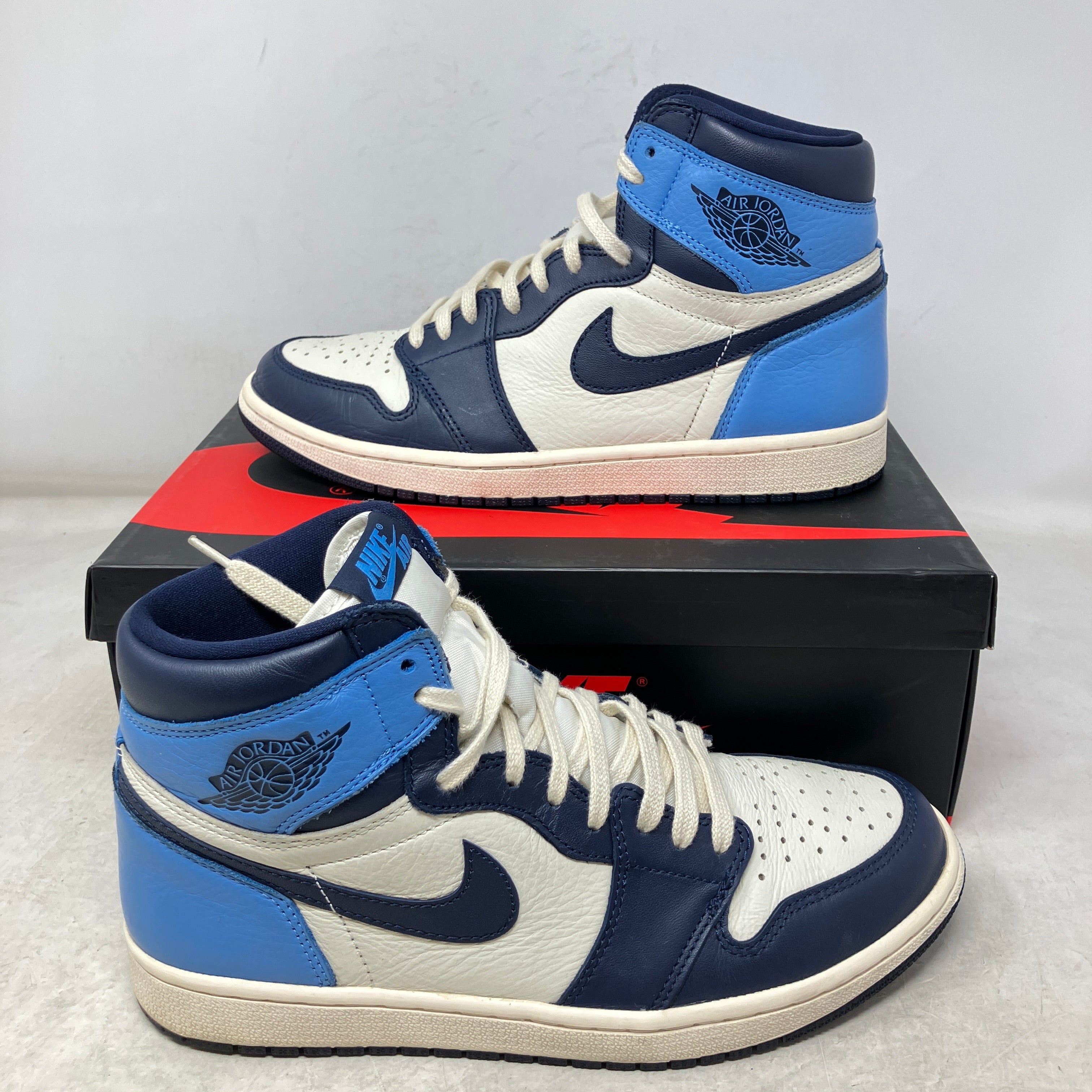 Jordan 1 Retro High Obsidian