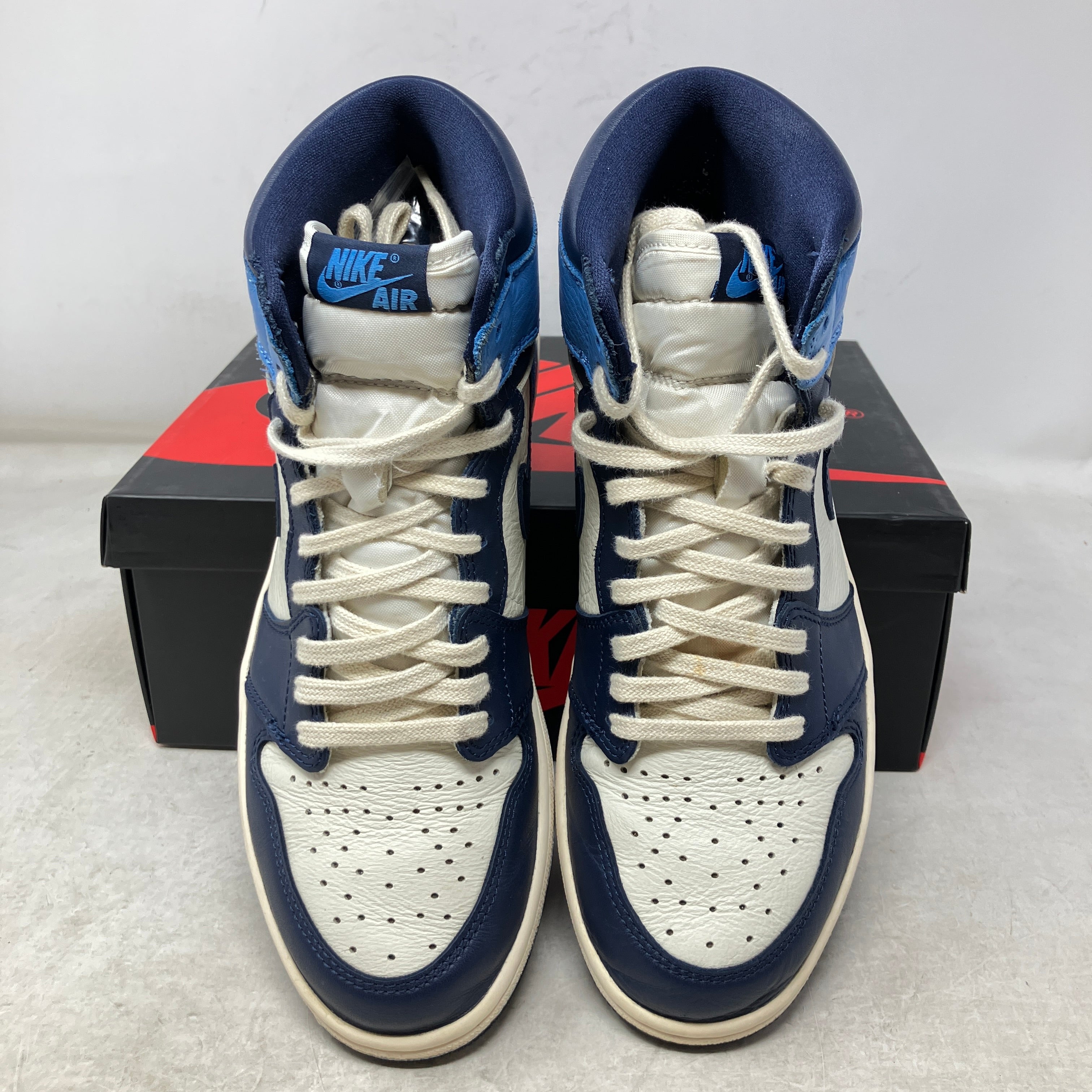 Jordan 1 Retro High Obsidian