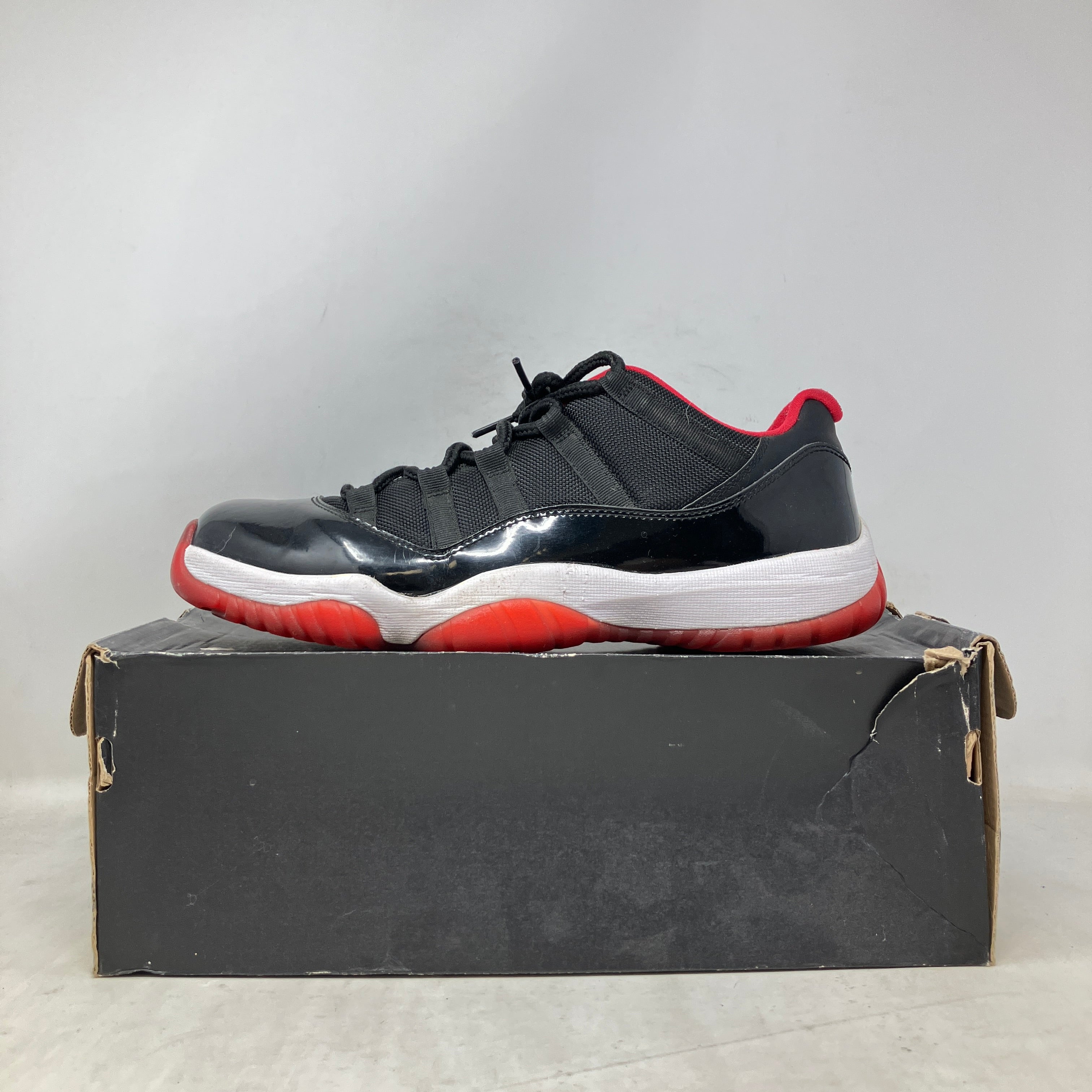 Jordan 11 Retro Low Bred (2015)
