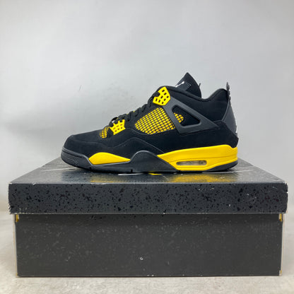 Jordan 4 Retro Thunder (2023)