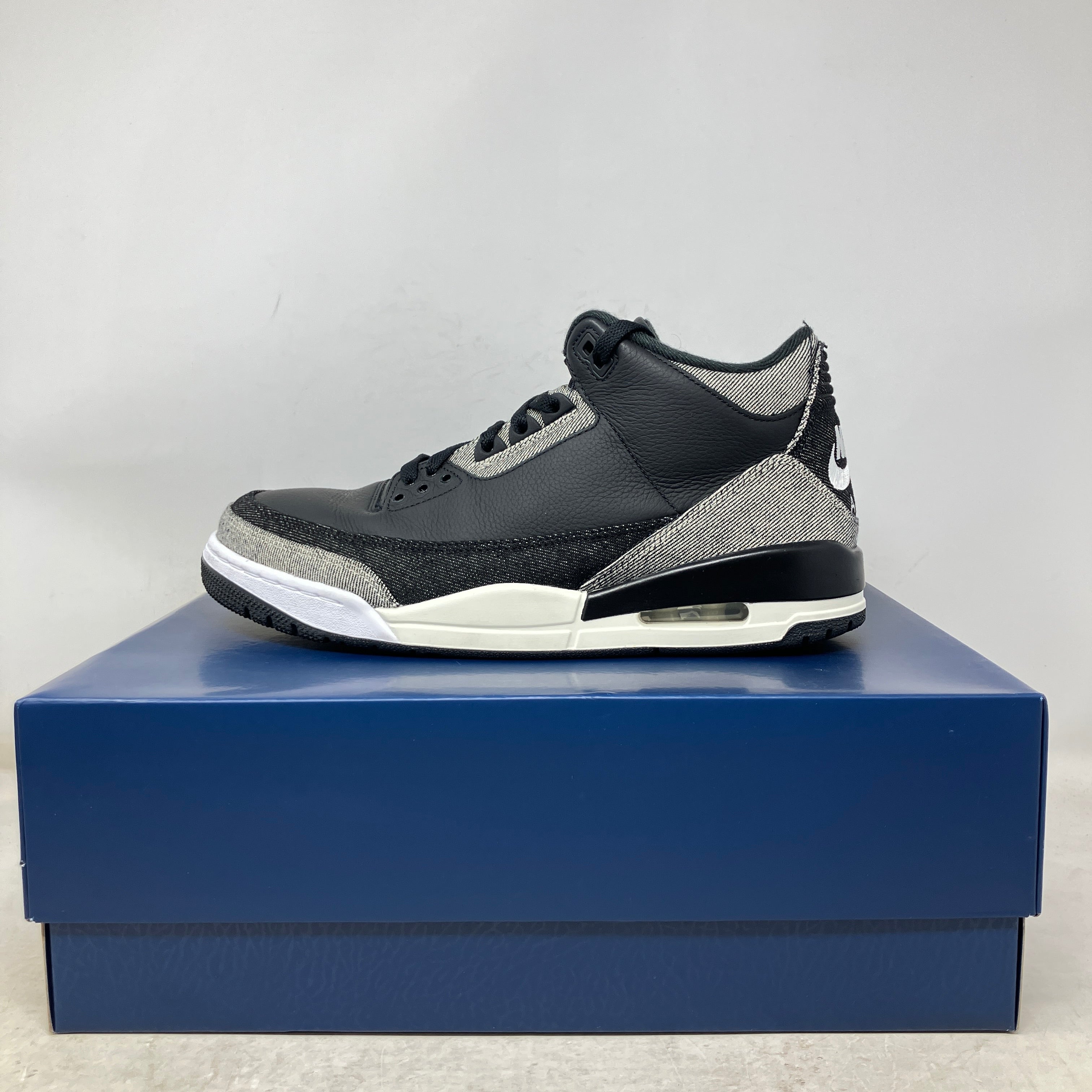 Jordan 3 Retro Levi’s Black