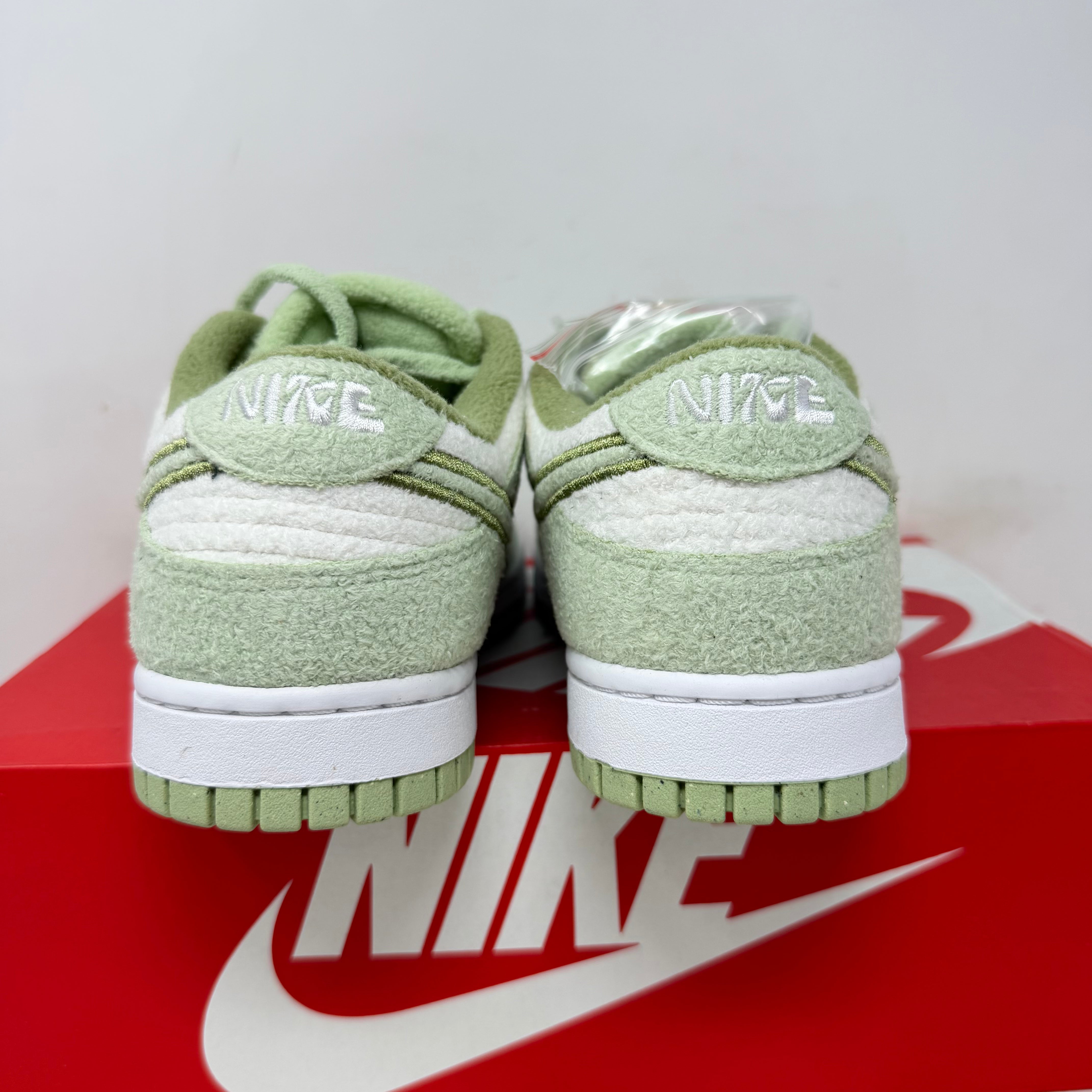 Nike Dunk Low SE Fleece Pack Honeydew (Women's)