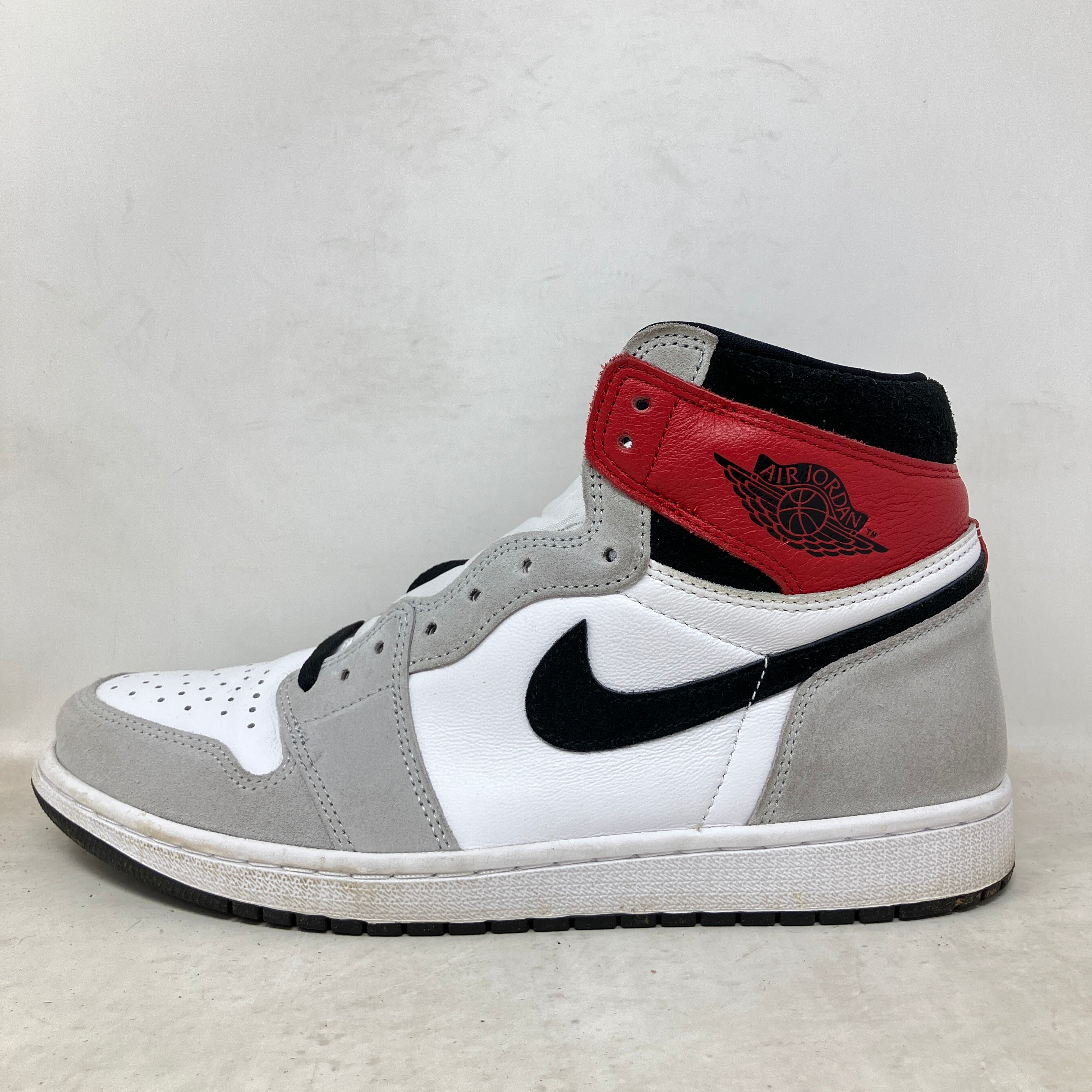 Jordan 1 Retro High Light Smoke Grey