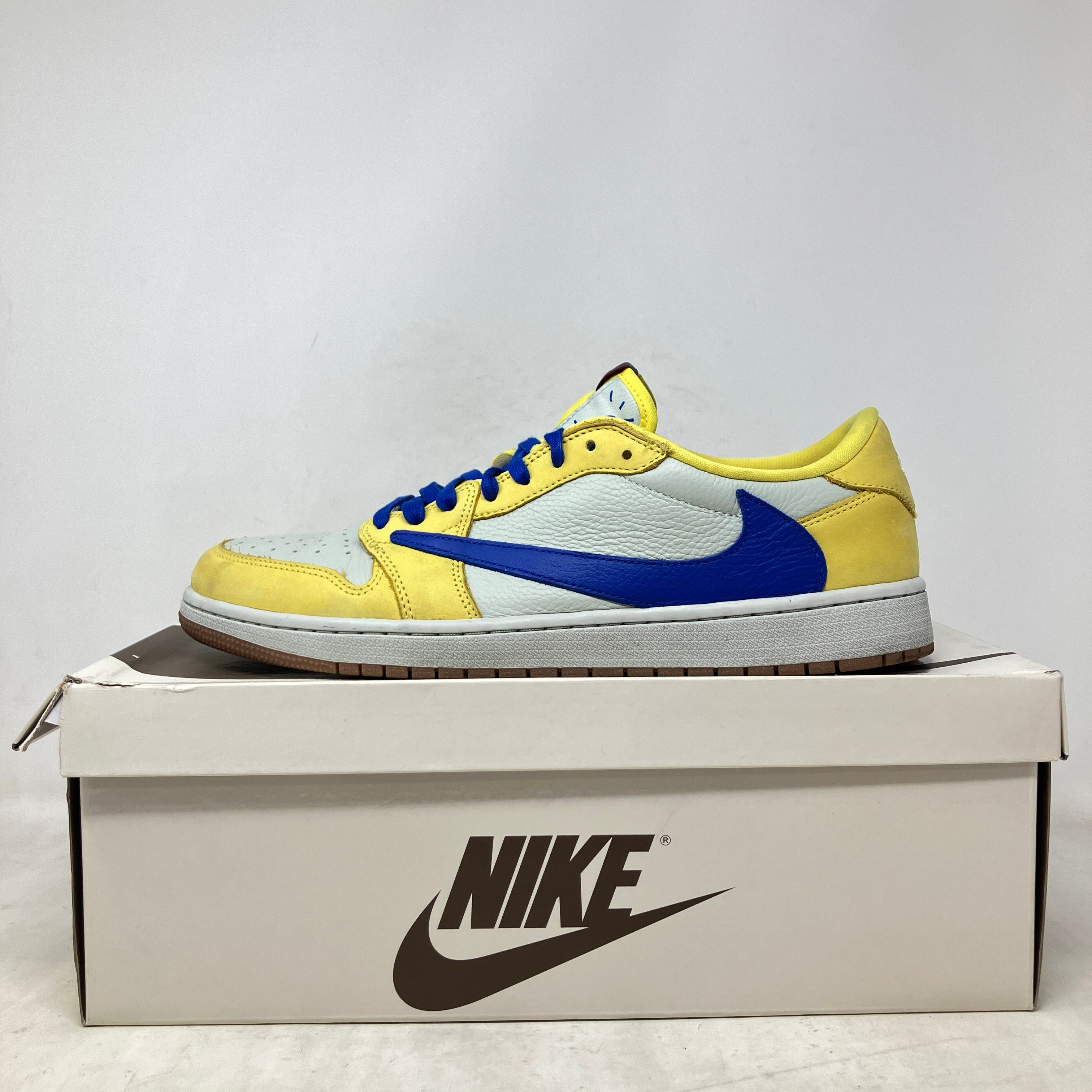 Jordan 1 Retro Low OG SP Travis Scott Canary (Women's)
