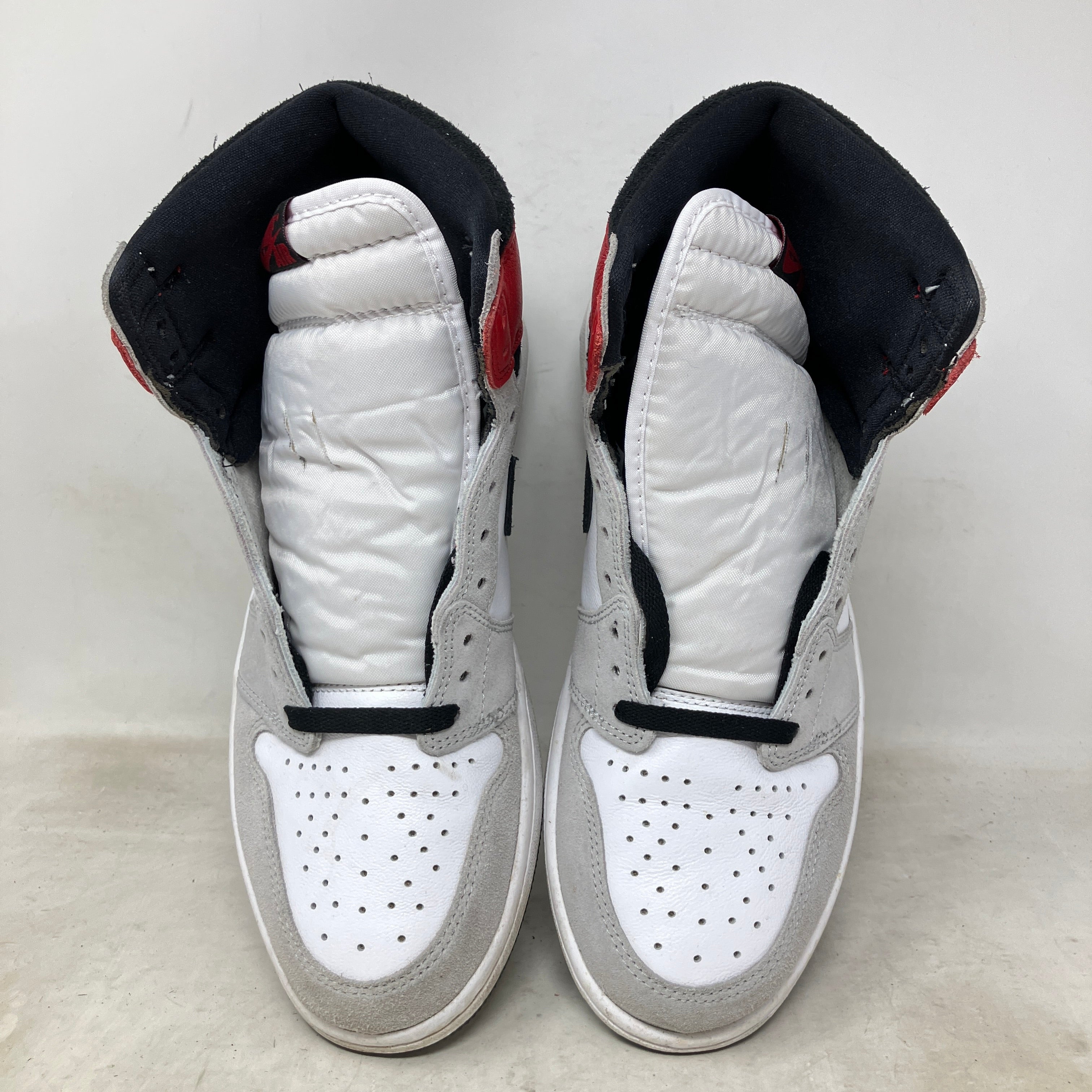 Jordan 1 Retro High Light Smoke Grey