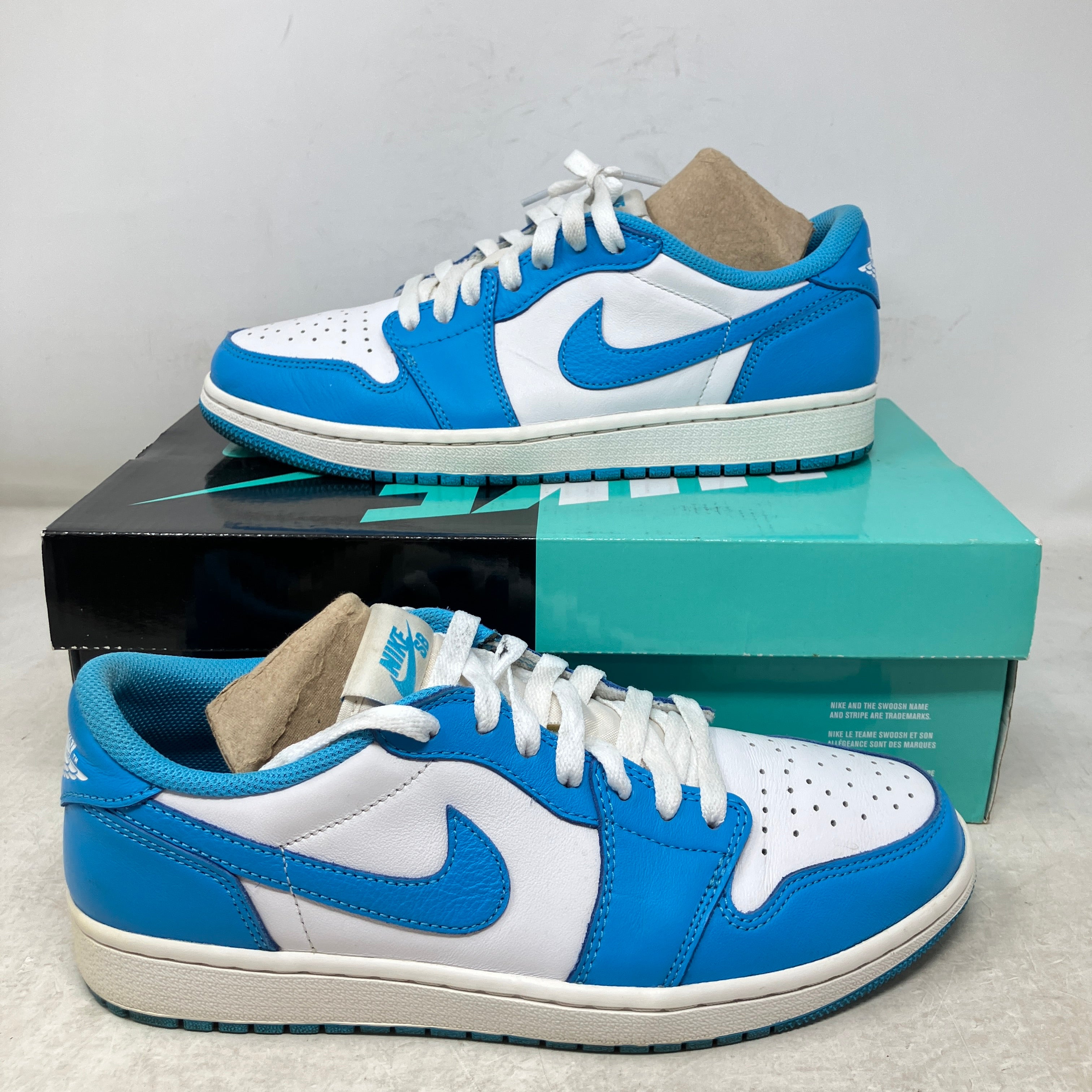 Jordan 1 Low SB UNC